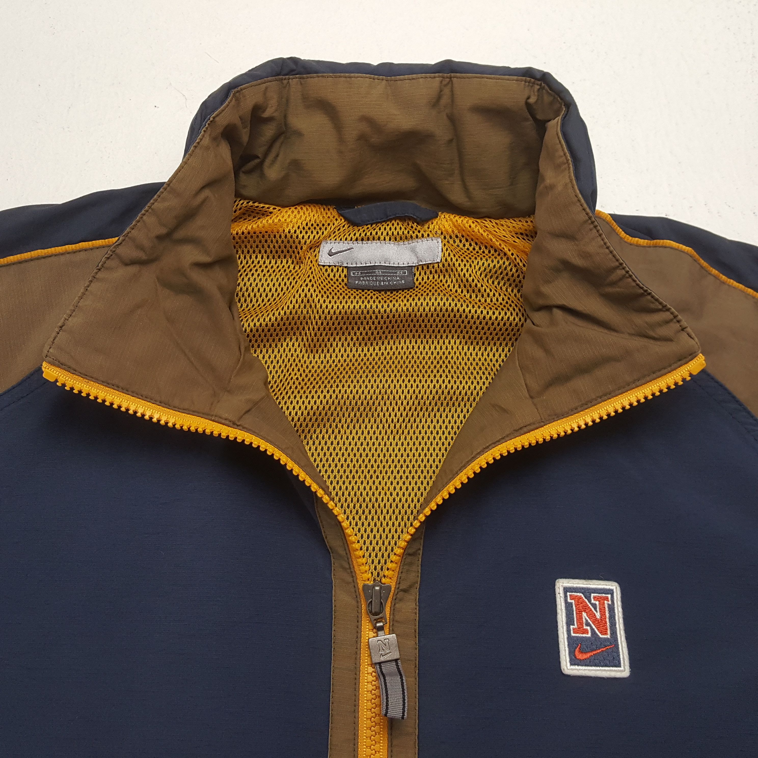 Nike Vintage Nike Sportswear Style Jacket C325N25 Size US M / EU 48-50 / 2 - 4 Thumbnail