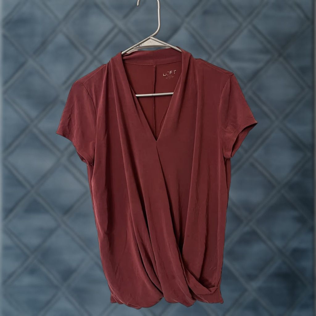 Loft Loft Shirt S Maroon Wrap Knotted Front Short Sleeve Flowy Oversized Tee Size 28" / US 6 / IT 42 - 1 Thumbnail