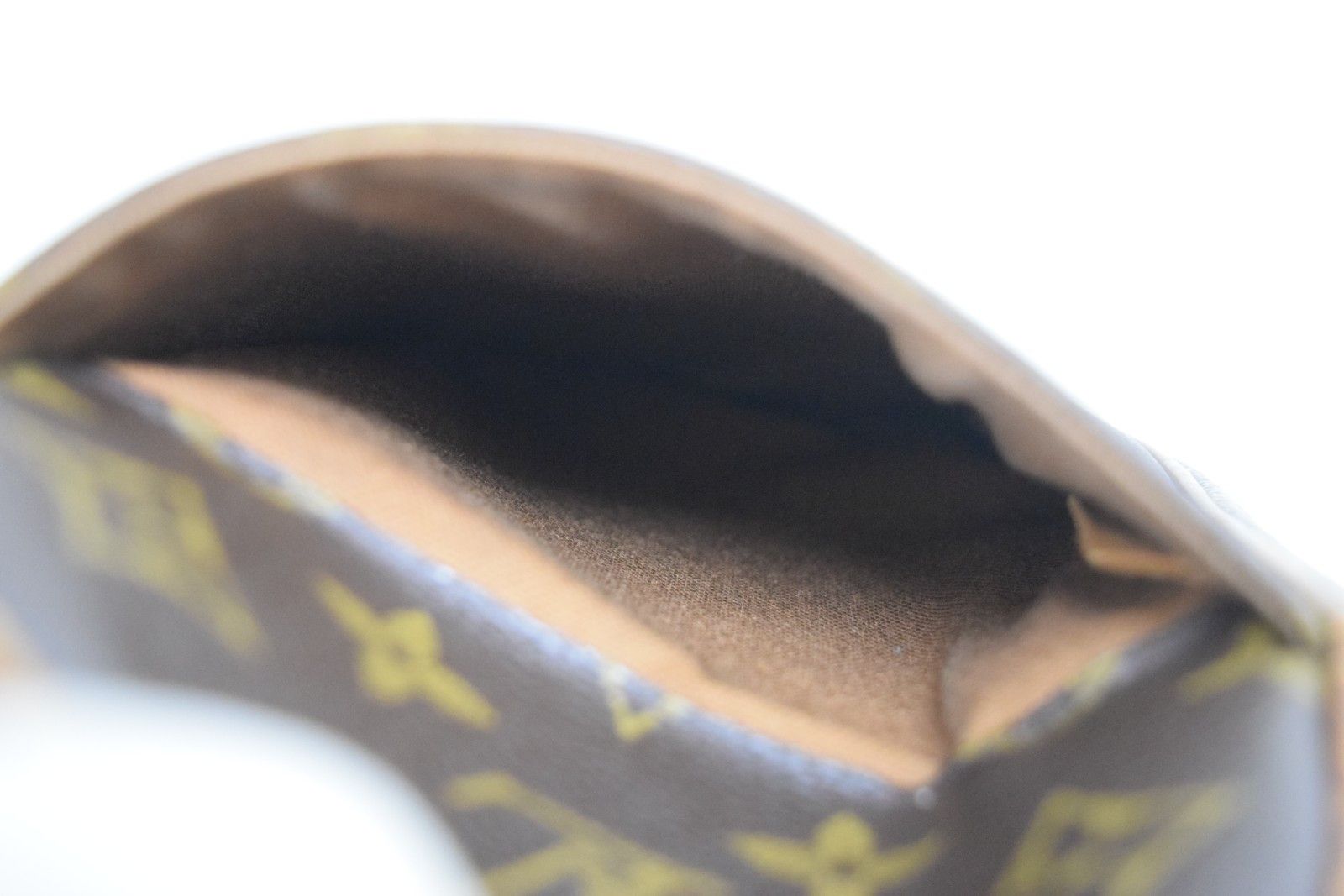 Louis Vuitton Louis Vuitton Pochette Gange Crossbody Bag M51870 Size ONE SIZE - 14 Thumbnail
