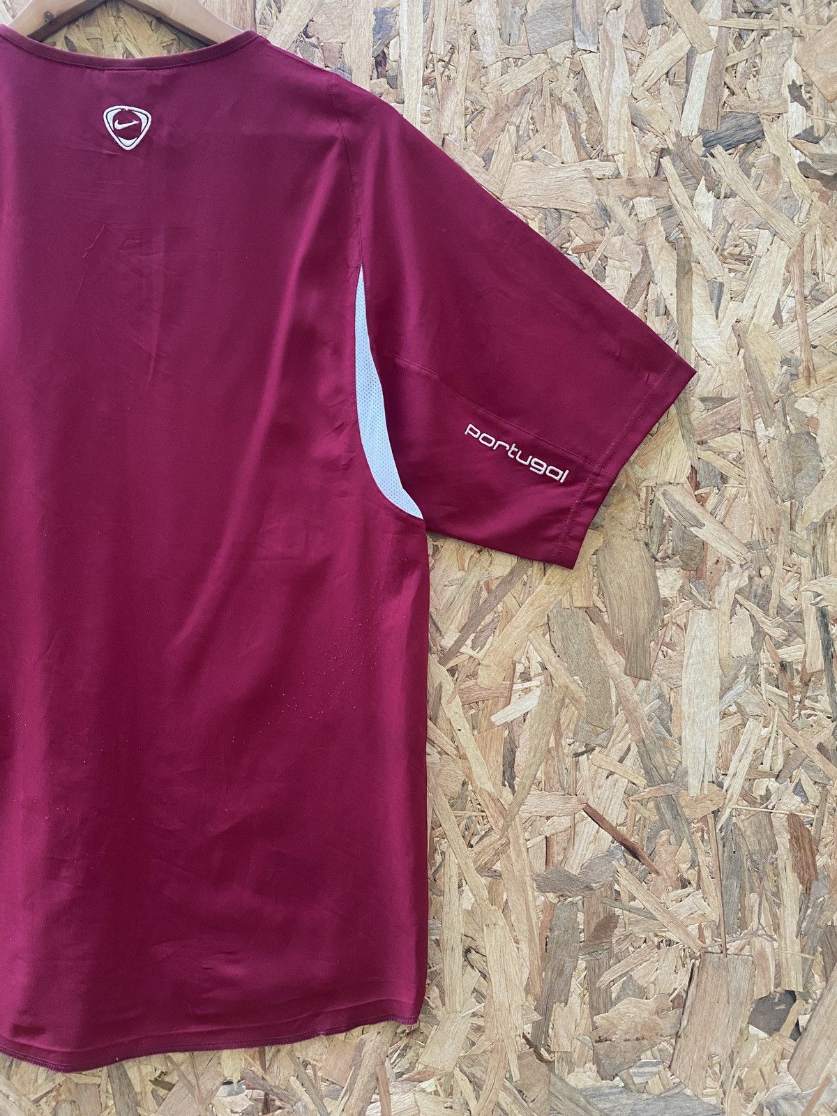 Nike × Vintage Vintage portugal soccer jersey Size US S / EU 44-46 / 1 - 11 Thumbnail
