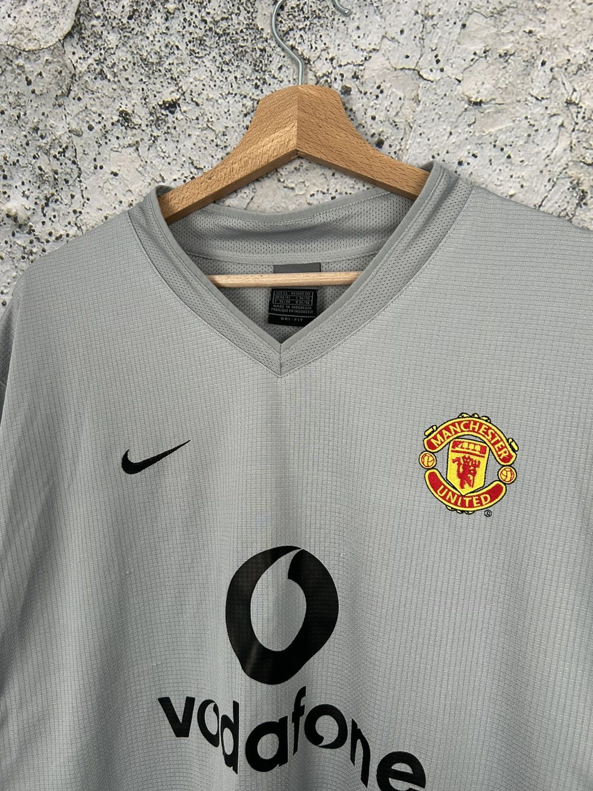 Nike Vintage Nike Manchester United Vodafone Soccer Jersey Rare Size US XL / EU 56 / 4 - 3 Thumbnail