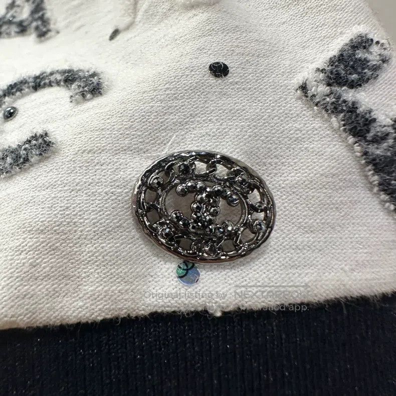Chanel Chanel Sequin Logo Letter Embroidery Short Vest Size S / US 4 / IT 40 - 6 Thumbnail
