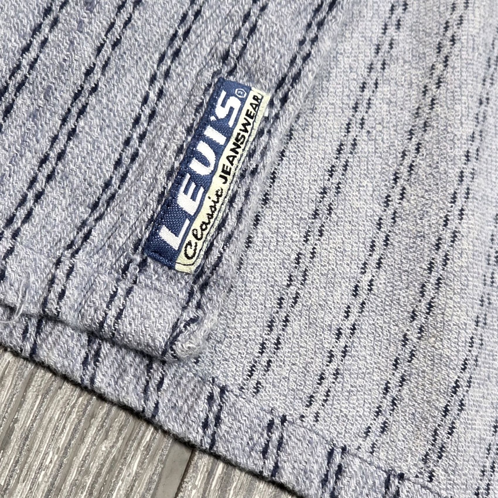 Levi's VTG Levi's Work Shirt Men Long Sleeve Stripe Button Up XL Gray 100% Cotton Western 90s Denim Style Shirt Mens Size US XL / EU 56 / 4 - 7 Thumbnail