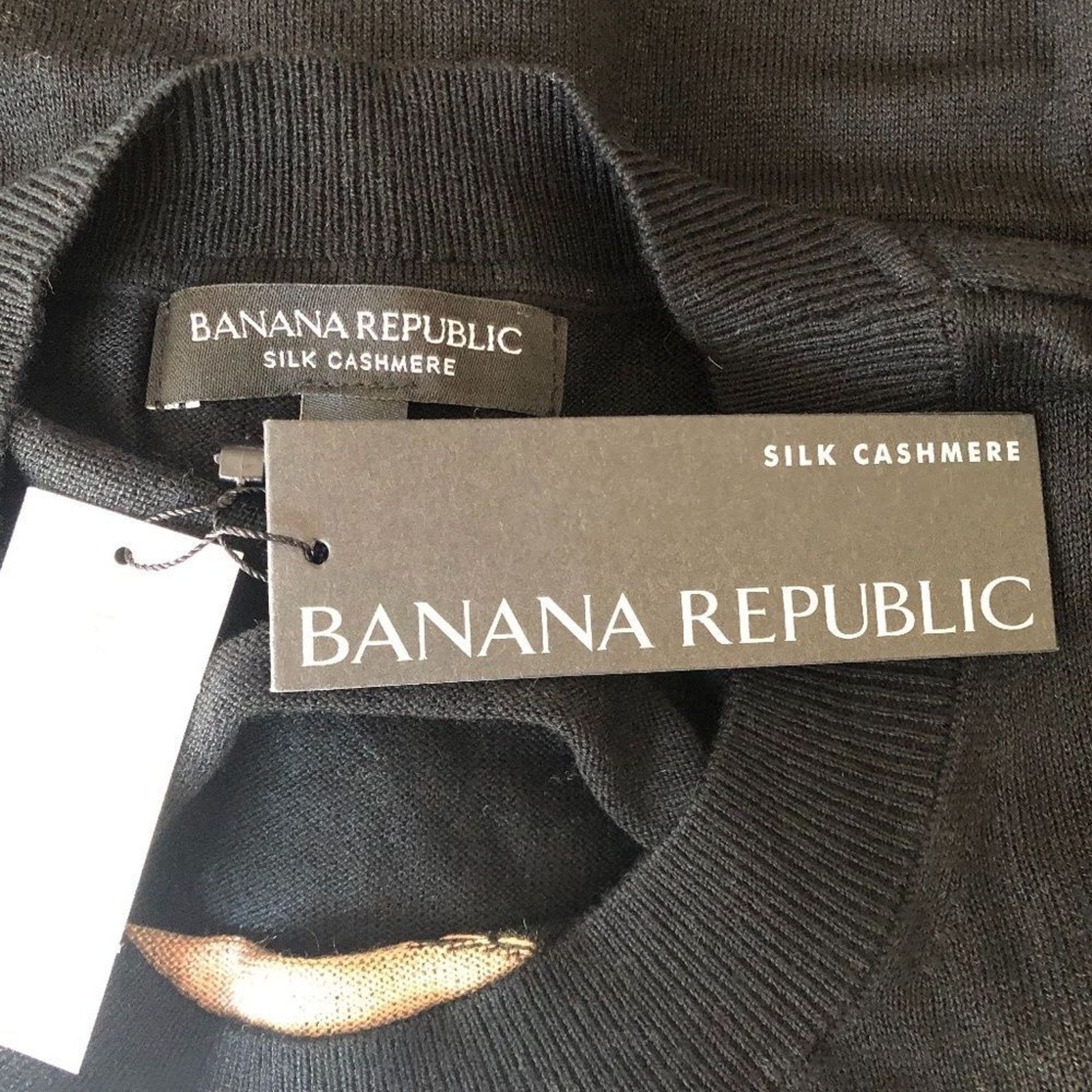 Banana Republic Silk Cashmere Relaxed Zebra Sweater from Banana Republic Size XS / US 0-2 / IT 36-38 - 5 Thumbnail