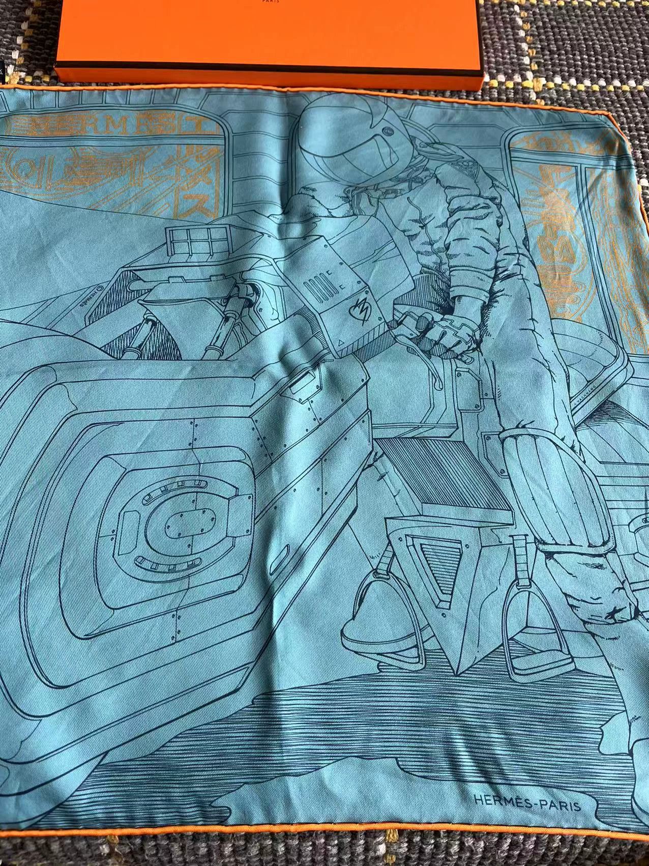 Hermes Hermes 40x40 Heavyweight Silk Scarf Size ONE SIZE - 6 Thumbnail