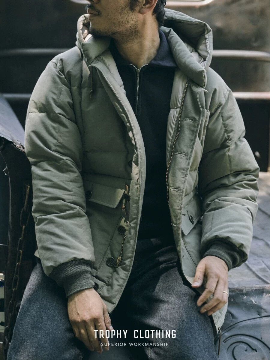 Trophy Clothing Retro Mountain Down Jacket for Outdoor Adventures Size US XS / EU 42 / 0 - 1 Thumbnail