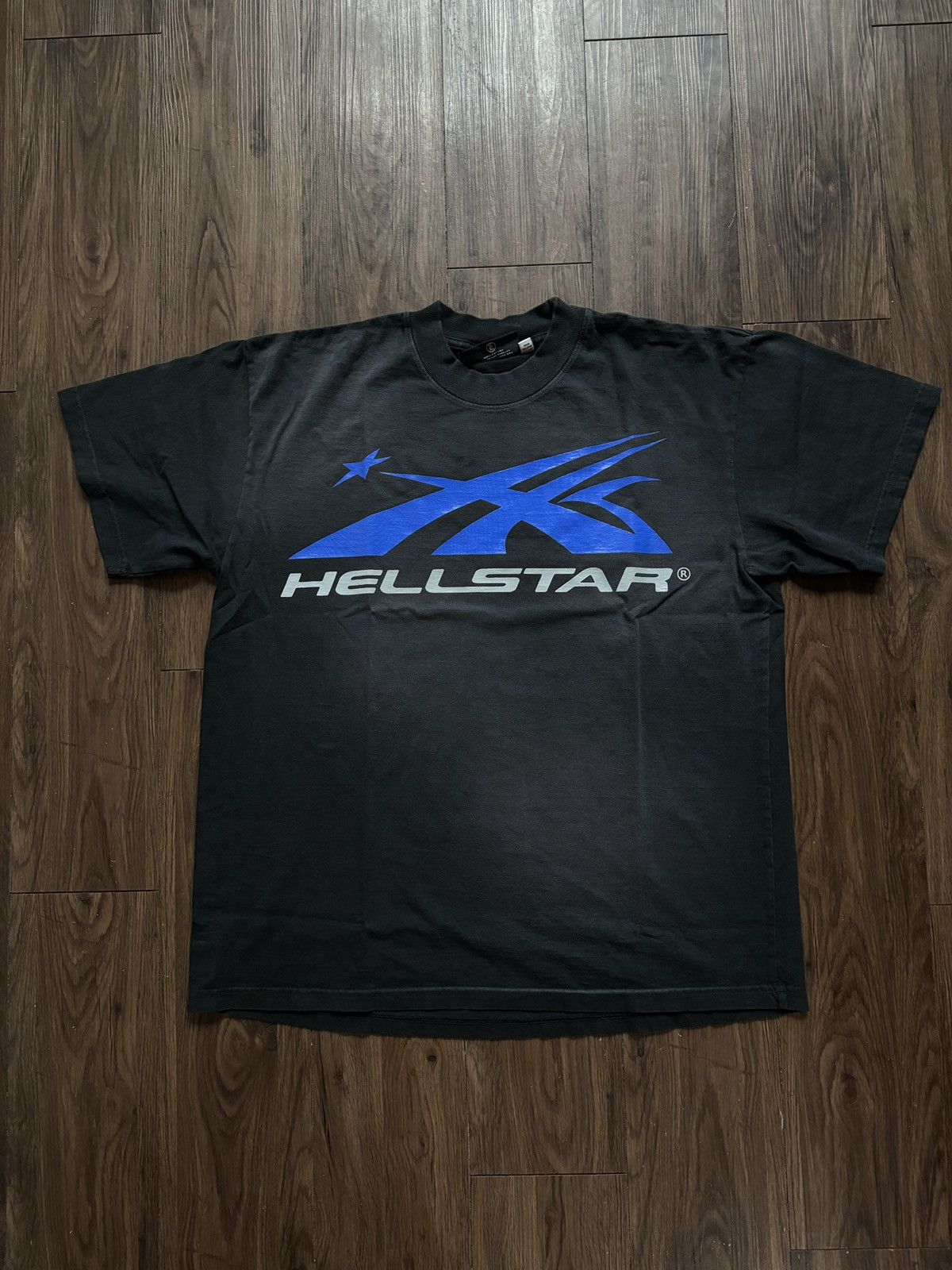 image of Hellstar Classic Gel Sport Tee Size Grey New Ships Asap in Black, Men's