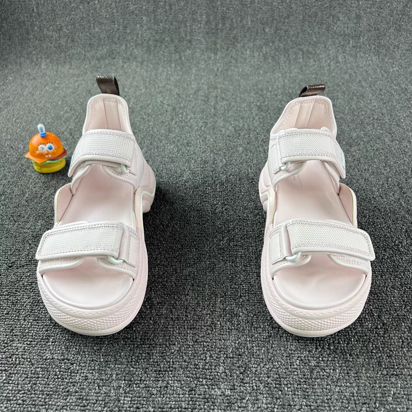Louis Vuitton LV Strappy Velcro Sandal 35 EU New Elevated Iconic Size US 4 / IT 34 - 2 Thumbnail