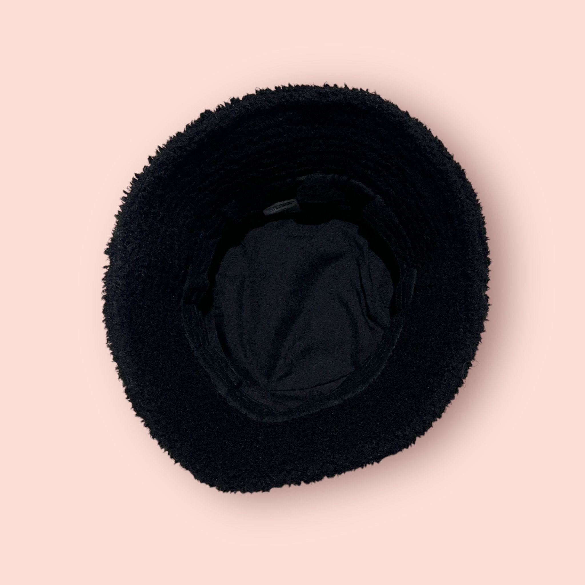 Anime × Cartoon Network × Japanese Brand EMBROIDERED MIFFY BEAR LOGO FLUFFY FLEECE BUCKET HAT Size ONE SIZE - 12 Thumbnail