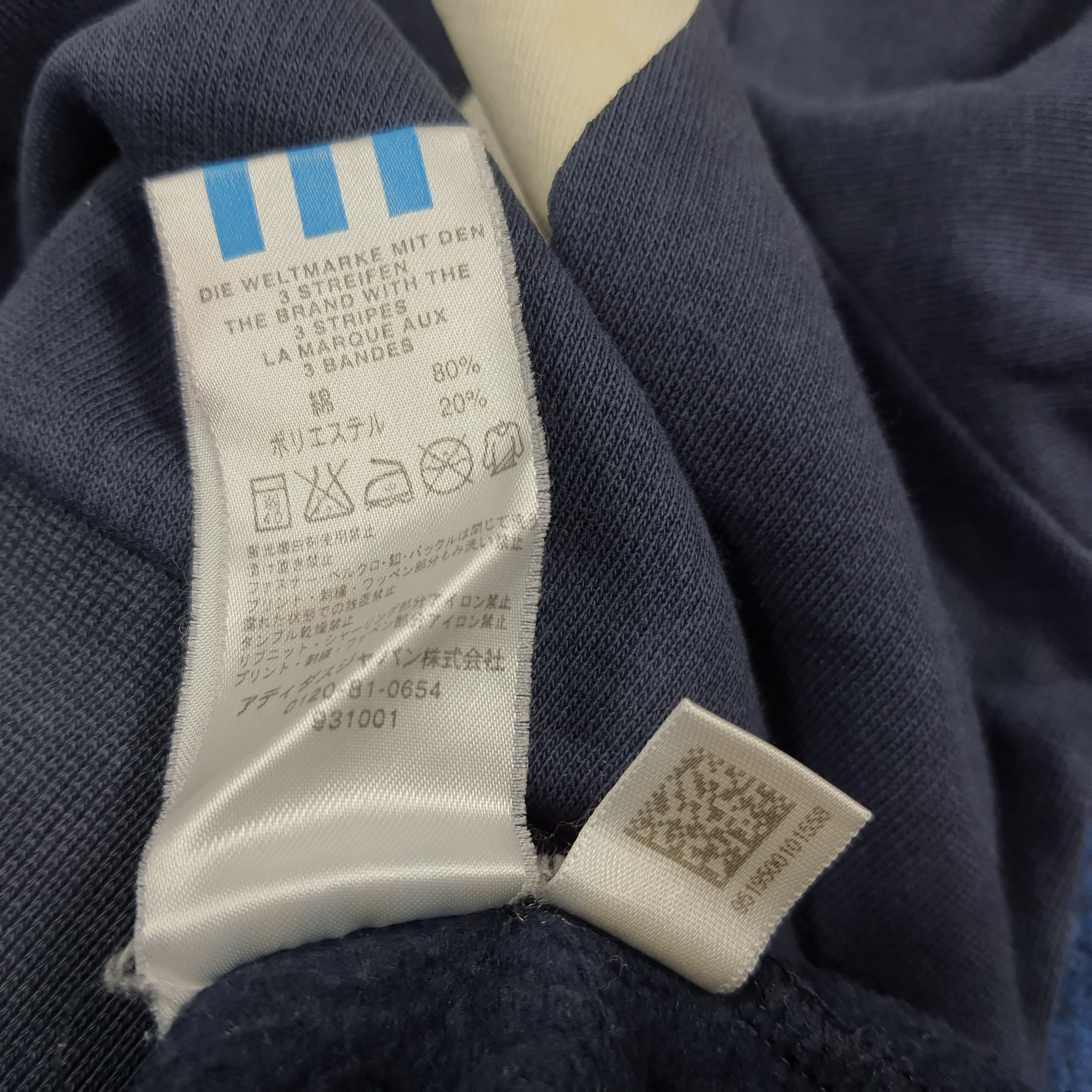 Adidas Vintage Adidas Old Logo Double Side Print Sweatshirt C292N14 Size US M / EU 48-50 / 2 - 10 Thumbnail