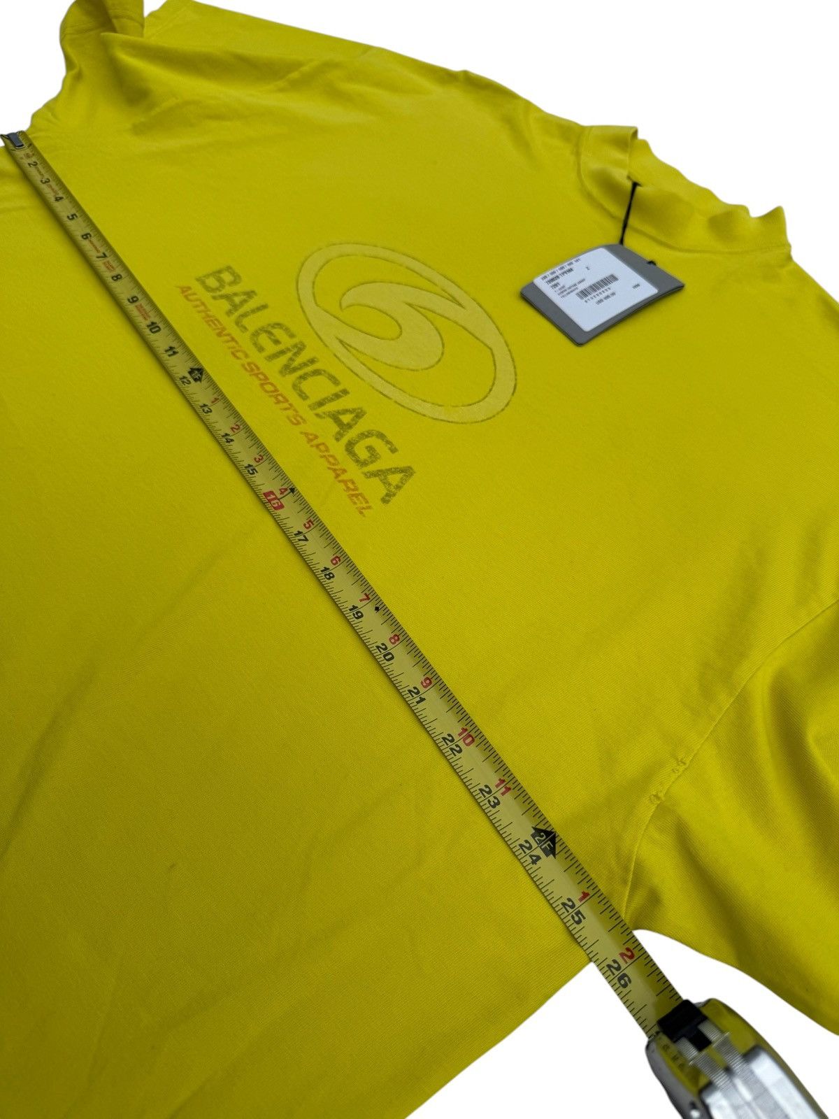 Balenciaga Balenciaga surfer yellow t shirt Size US XL / EU 56 / 4 - 7 Thumbnail