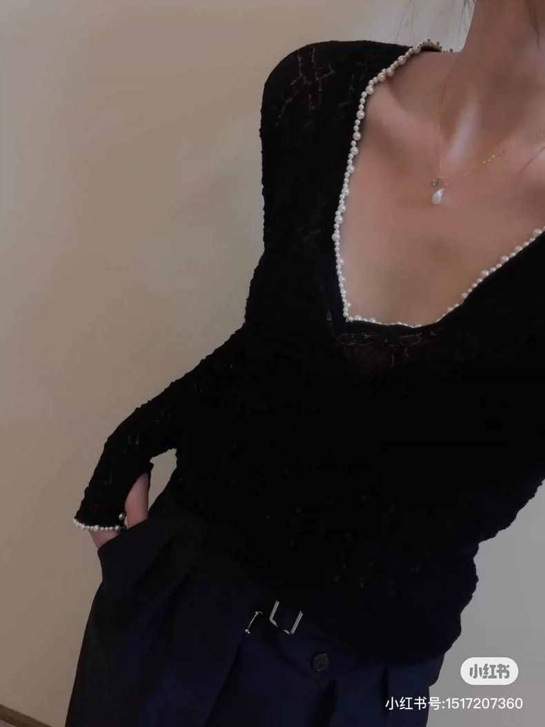Chanel Chanel Black pearl V-neck sweater Size XS / US 0-2 / IT 36-38 - 7 Thumbnail