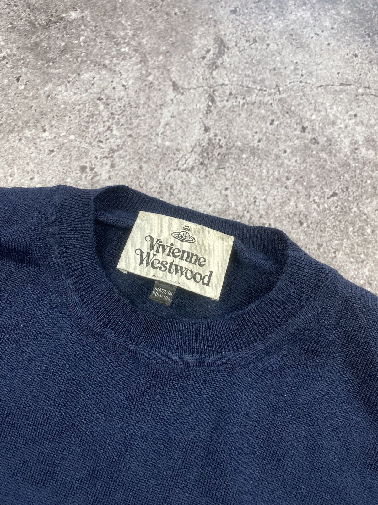Vintage Vivienne Westwood Lana Wool distressed Sweater crew neck Size US M / EU 48-50 / 2 - 3 Thumbnail