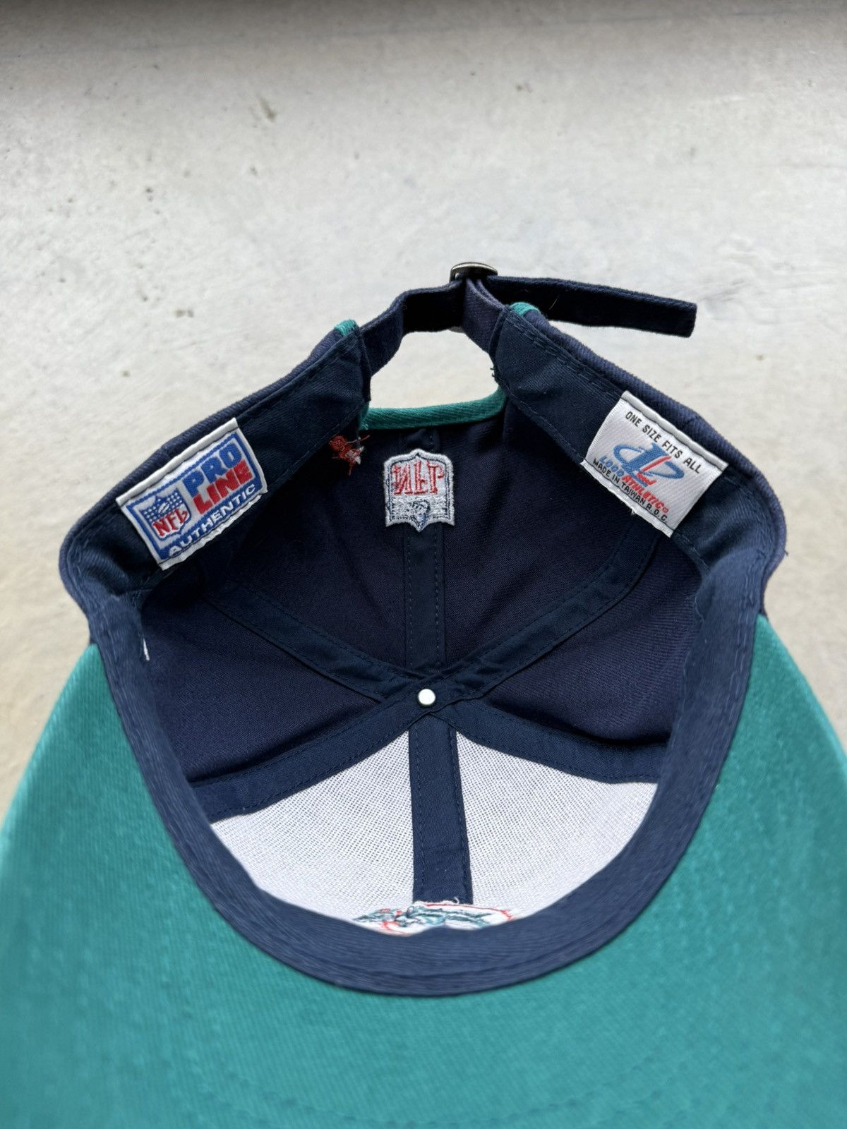 Vintage Vintage Miami Dolphins Football Sports Specialties Hat Size ONE SIZE - 5 Thumbnail