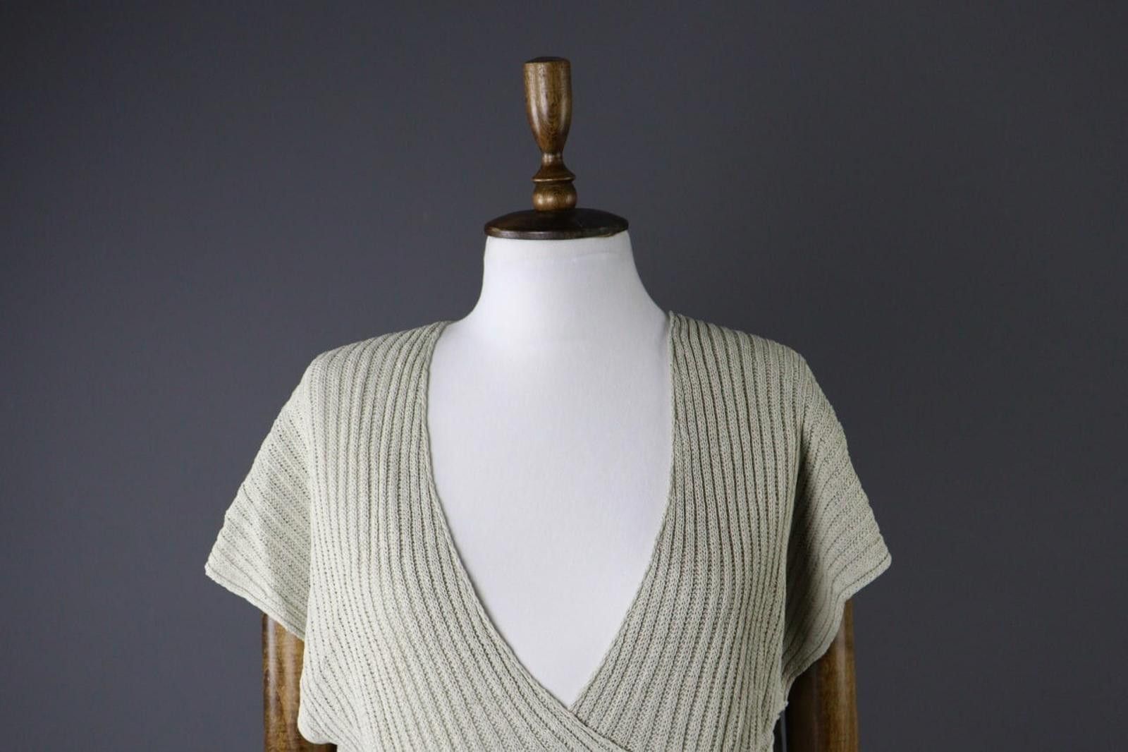 Designer Sarah Pacini Beige Linen Knit Wrap Top Shirt One Size Size ONE SIZE - 3 Thumbnail