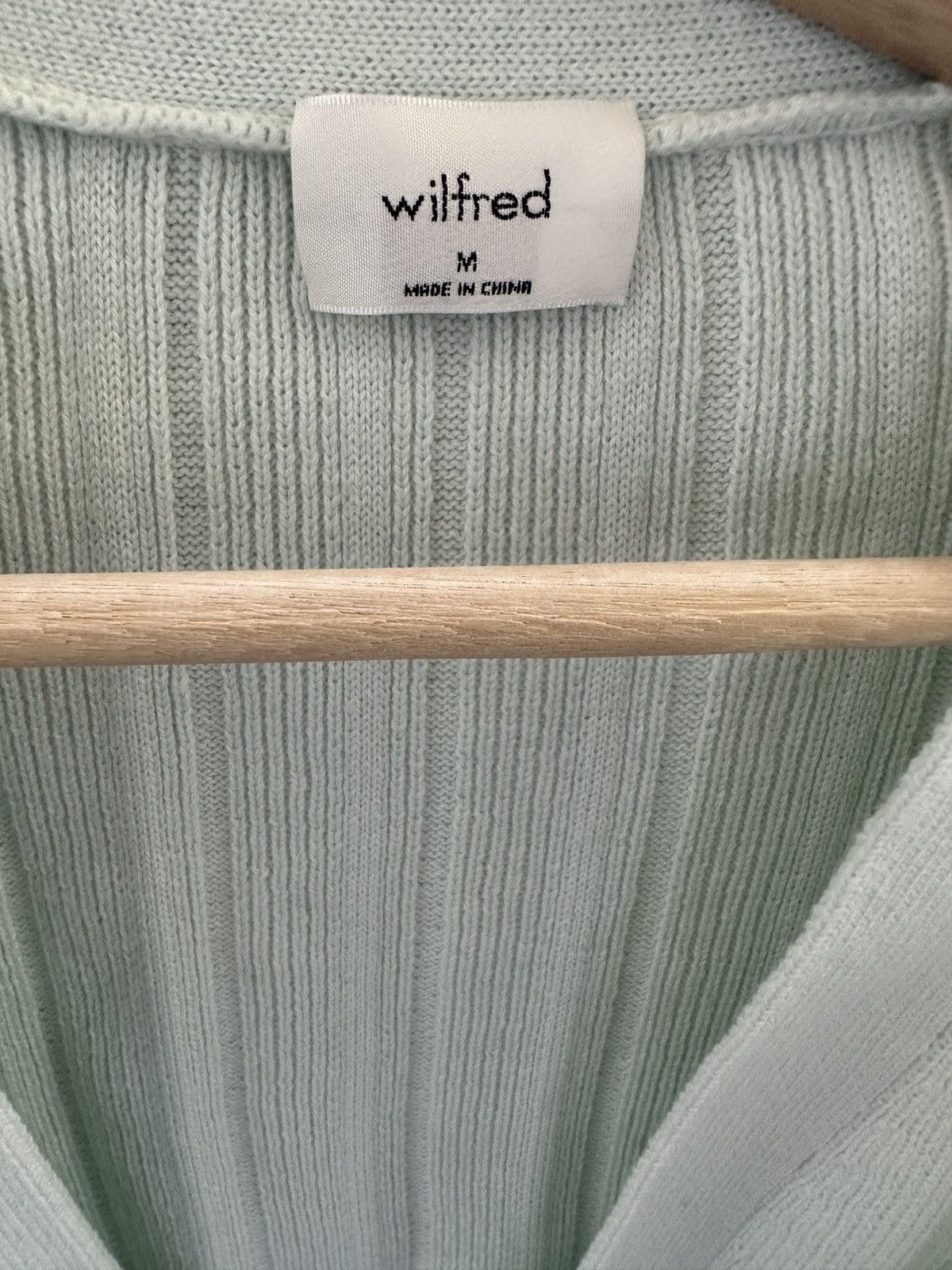 Aritzia ARITZIA - Wilfred Plunge Front Cardigan Size M / US 6-8 / IT 42-44 - 7 Thumbnail