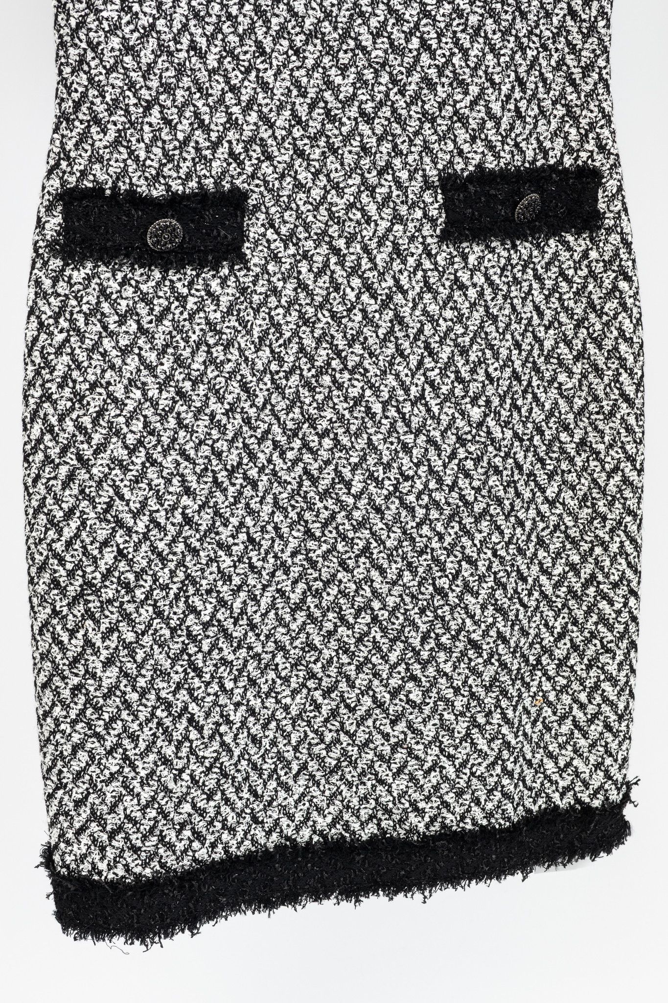 St. John St. John White & Black Chevron-Tweed Short-Sleeve Dress Size M / US 6-8 / IT 42-44 - 8 Thumbnail
