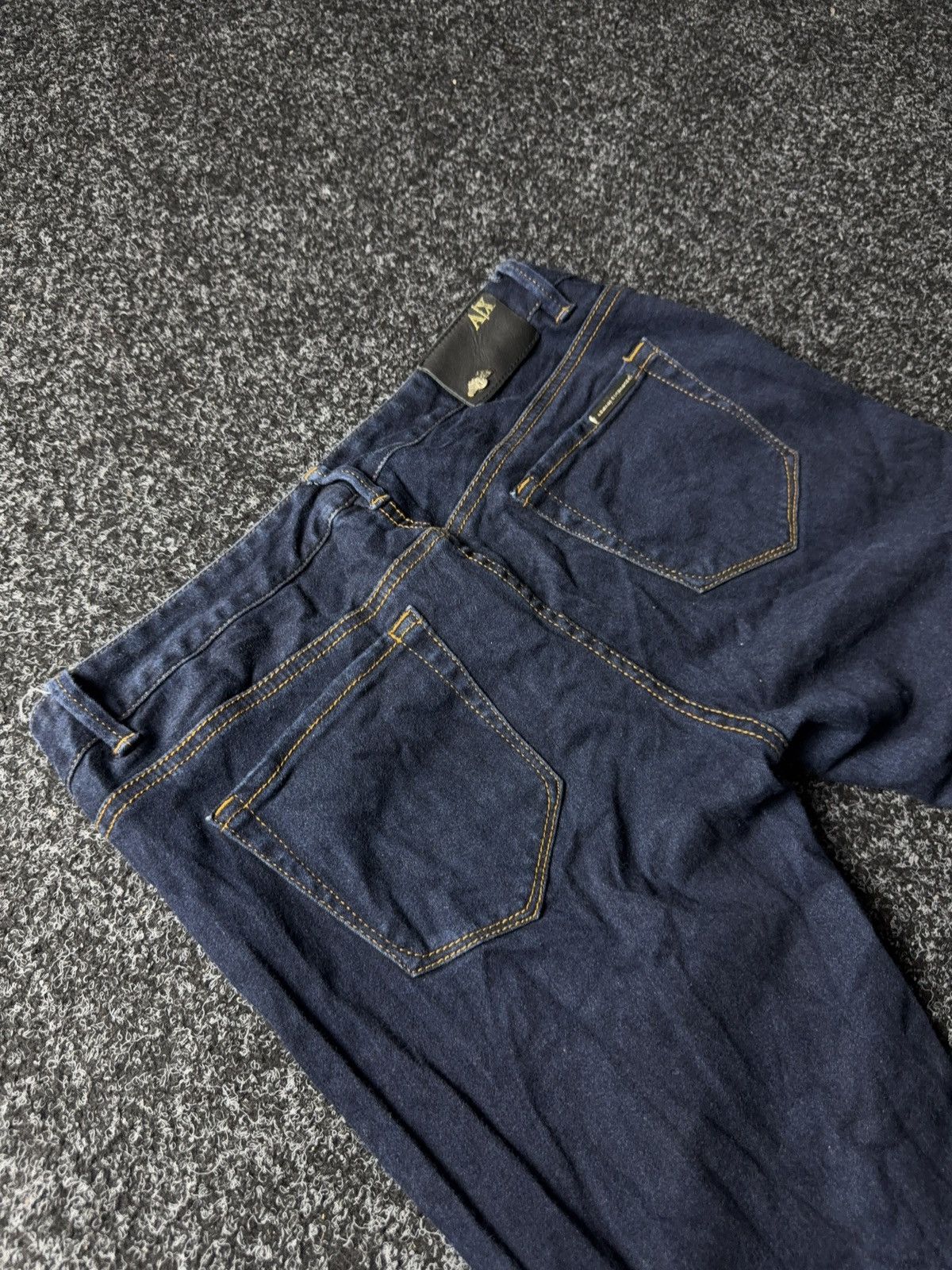 Armani Exchange Luxury Y2K Armani Exchange Slim Fit Dark Blue Stretch Jeans Size 30" / US 8 / IT 44 - 15 Thumbnail