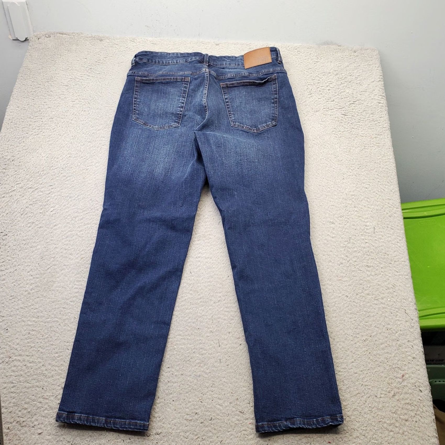 DKNY DKNY Mens Jeans 34 Straight Denim Blue Stretch Comfort 5-Pocket Regular Inseam 30.75" Whiskered Faded Boho Vintage: No Size US 34 / EU 50 - 2 Thumbnail
