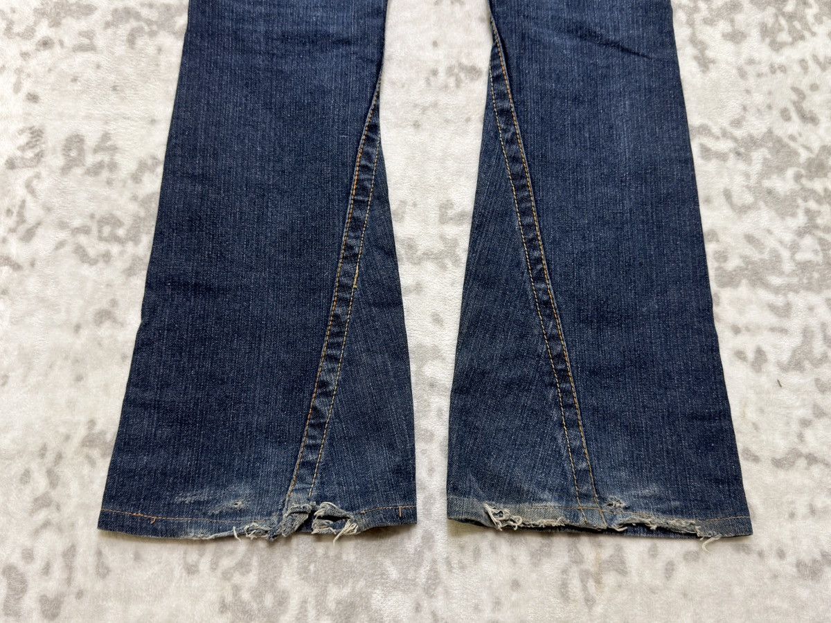 True Religion Flared TRUE RELIGION Distressed Low Rise Bootcut Denim Size US 29 - 12 Thumbnail