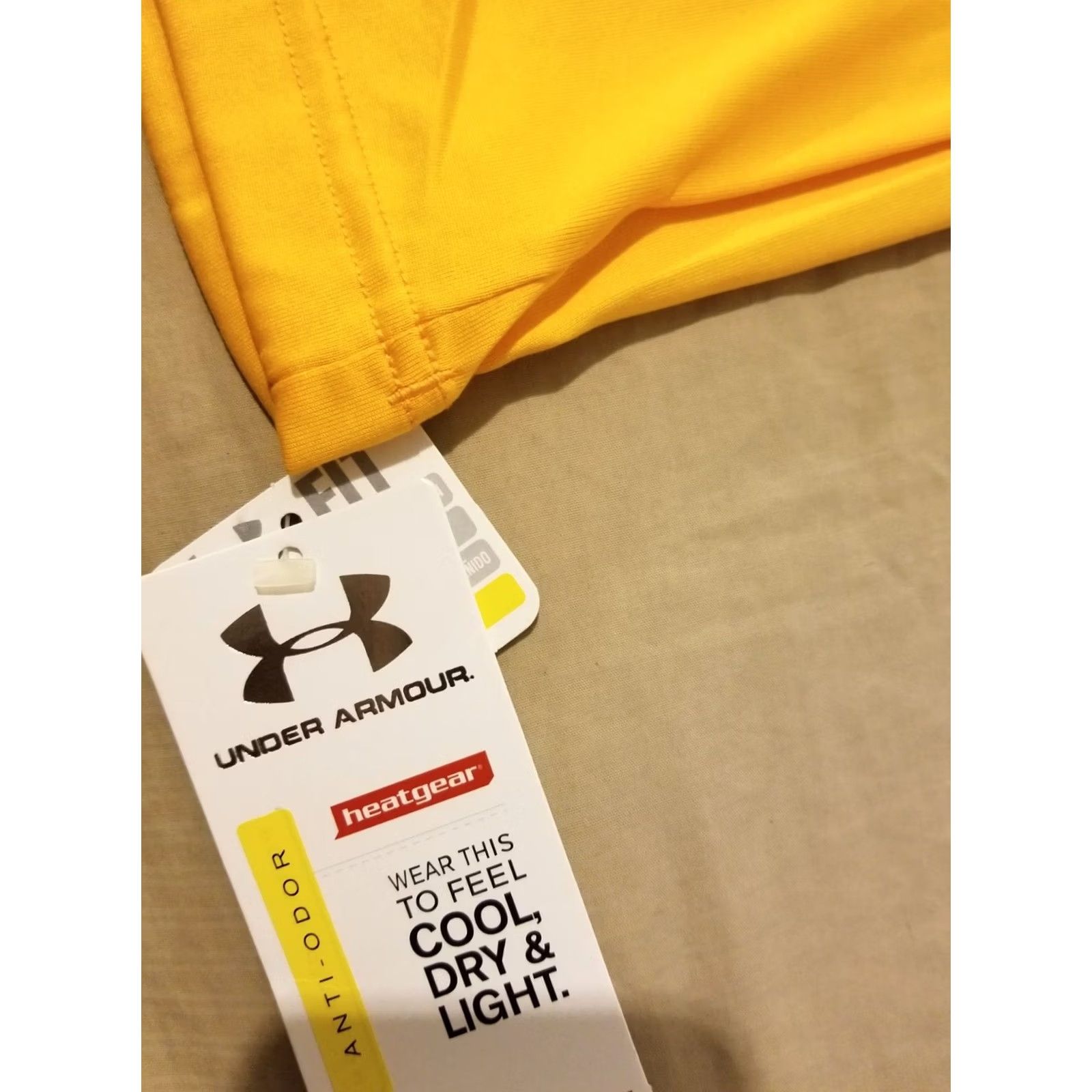 Under Armour Womens Under Armour Shirt M Medium Yellow Athletic Gym Workout T-Shirt Womens M Yellow Under Armour Shirt Size M / US 6-8 / IT 42-44 - 2 Thumbnail
