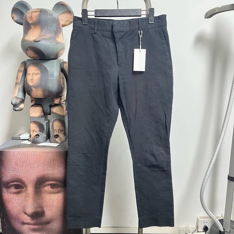 Louis Vuitton Louis Vuitton Full embossed pants 2504-Nextarrow Size US 38 / EU 54 - 1 Thumbnail
