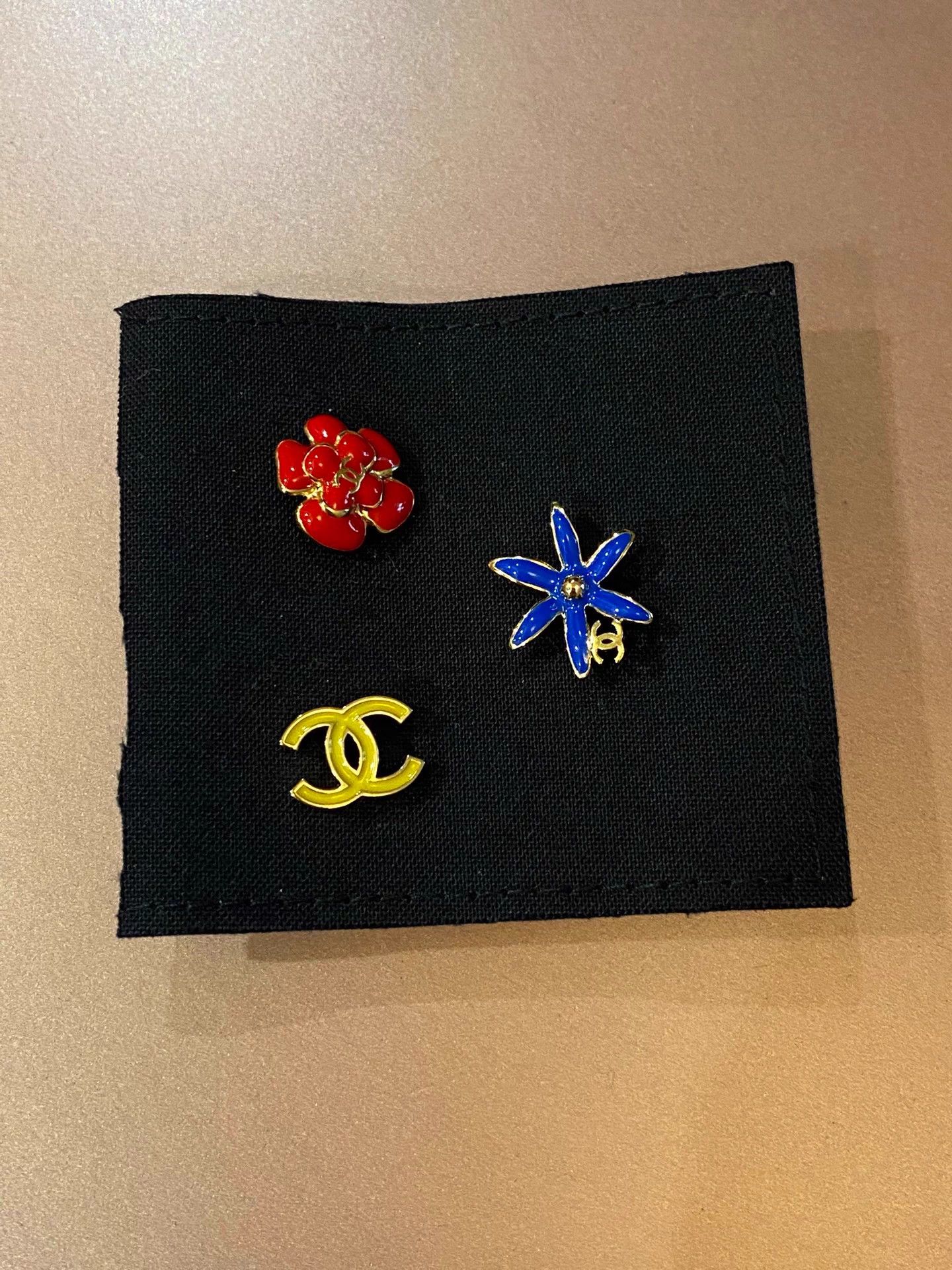 Chanel Chanel 26P Earrings 3 Classic Elements 3 Tone Size ONE SIZE - 1 Thumbnail