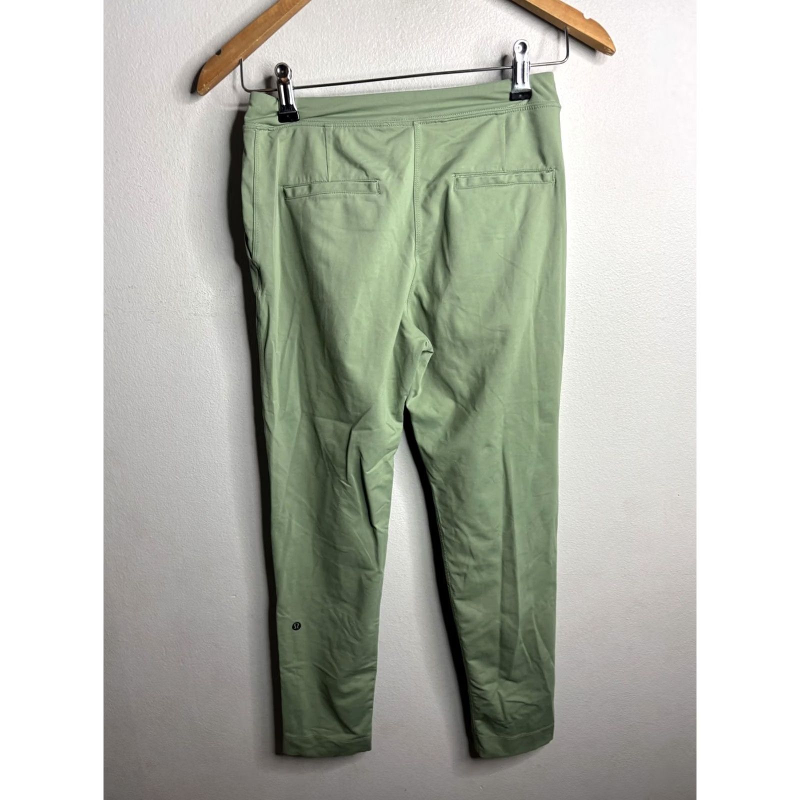 Lululemon Lululemon Pants Womens Jogger Tapered Lightweight Green Drawstring Pockets Size 2 Size 26" / US 2 / IT 38 - 4 Thumbnail
