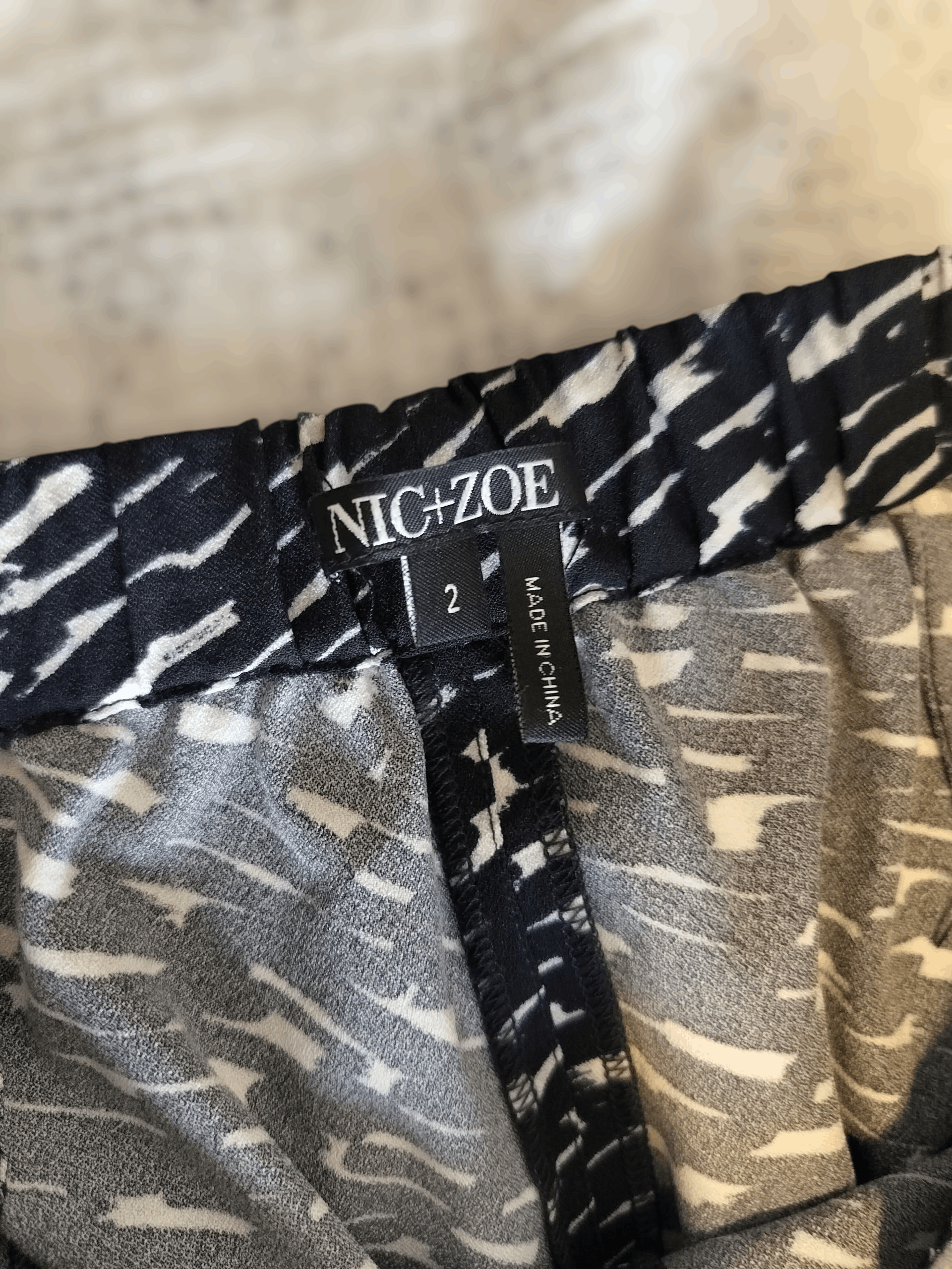 NIC+ZOE wild print Y2K luxury trousers minimalistic and eye catching Size 26" / US 2 / IT 38 - 3 Thumbnail