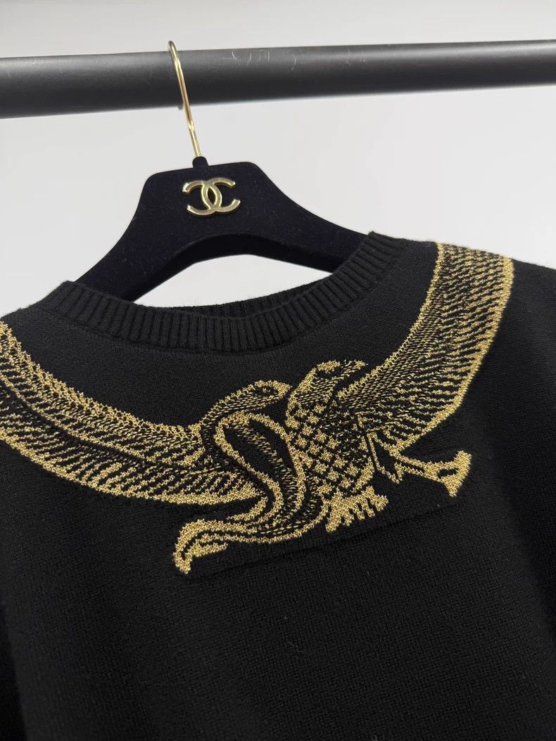 Chanel Chanel Egyptian series black and gold cashmere sweater Size XS / US 0-2 / IT 36-38 - 2 Thumbnail