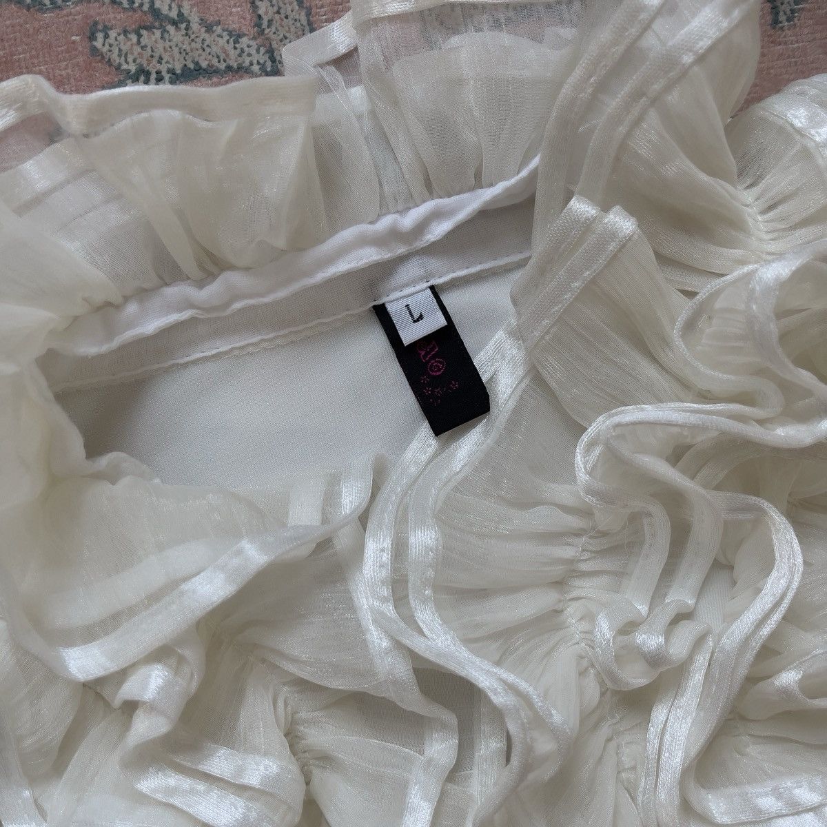 Other Vintage Y2K Off White Ruffle Blouse (S–L) Size L / US 10 / IT 46 - 10 Thumbnail