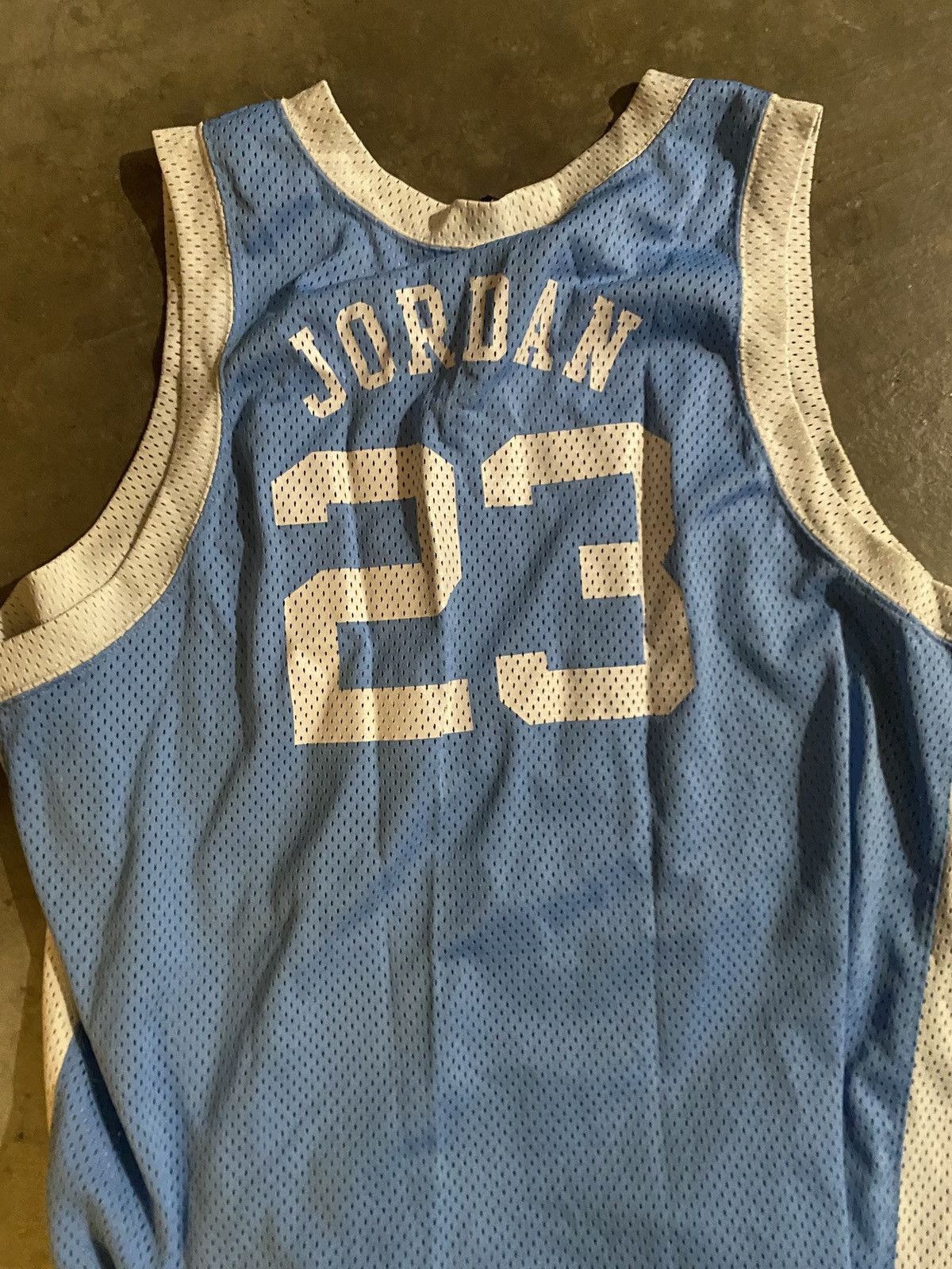 Jordan Brand Vintage Nike NBA Jersey Michael Jordan UNC TAR HEELS Jersey Size US XXL / EU 58 / 5 - 4 Thumbnail
