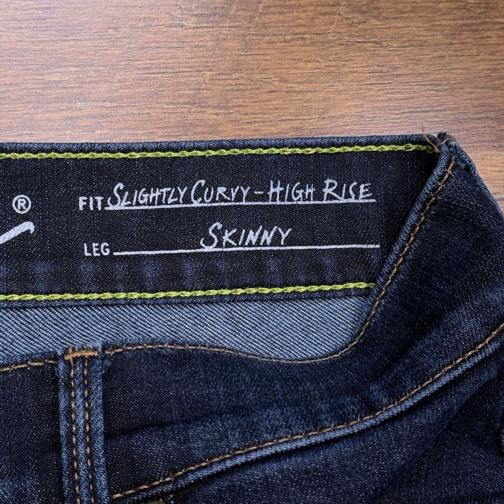 Eddie Bauer Eddie Bauer Skinny Jeans Womens 8 High Rise Stretch Denim Blue 5-Pocket City Modern Slim Size 30" / US 8 / IT 44 - 2 Thumbnail