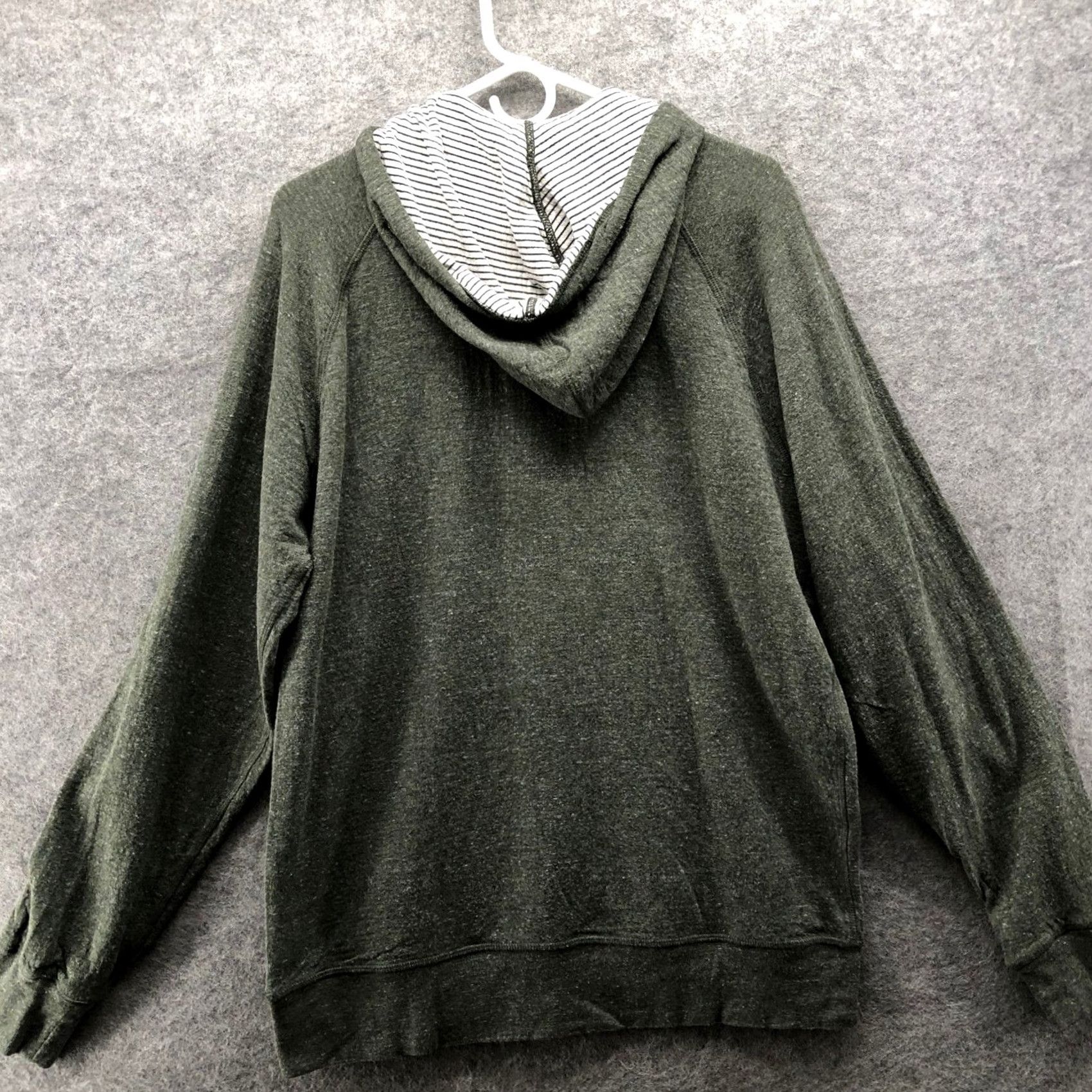 J.Crew J. Crew Hoodie Mens L Olive Green 100% Cotton Double Knit Pullover Size US L / EU 52-54 / 3 - 2 Thumbnail