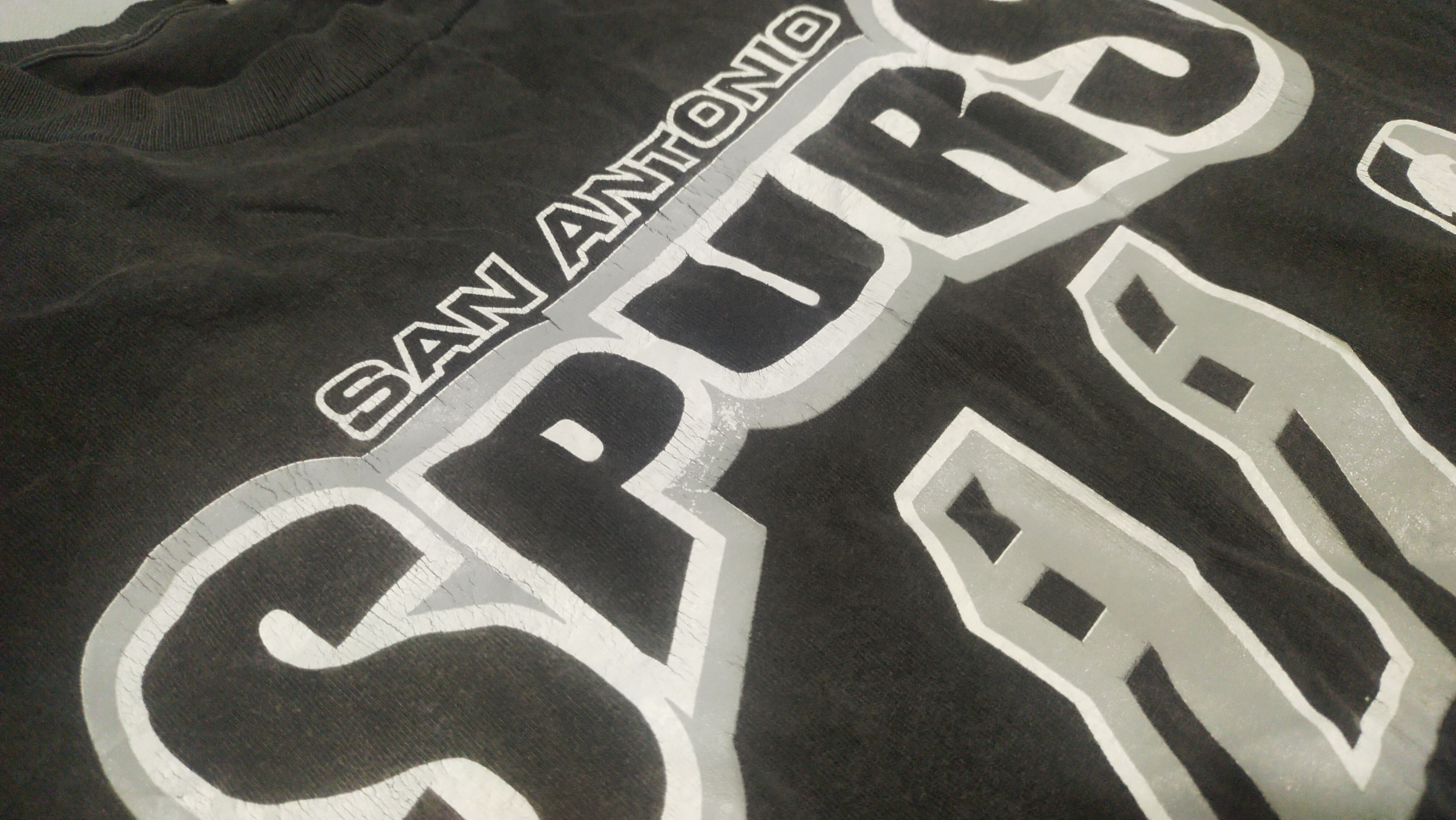 Vintage Vtg Tnd San Antonio Basketball Jersey Tshirts Size US L / EU 52-54 / 3 - 3 Thumbnail