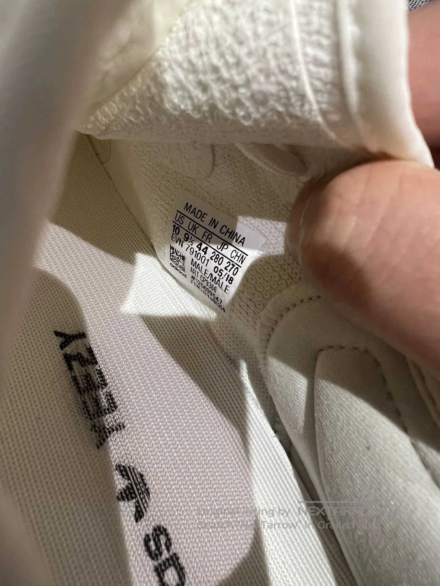 Yeezy yeezy 350 triple white sneakers size 44. Size US 10.5 / EU 43-44 - 6 Thumbnail