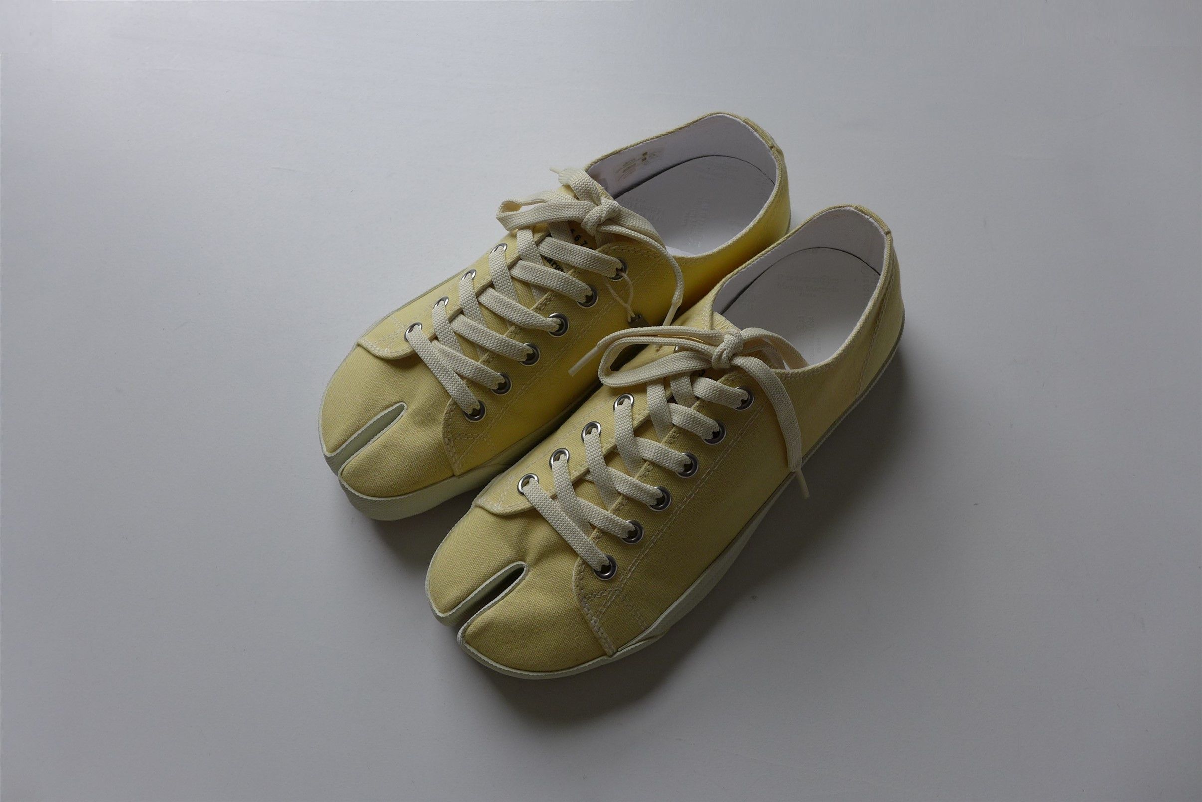 Maison Margiela Margiela Tabi Low Sneakers - Yellow Cotton Canvas Size US 8 / EU 41 - 2 Thumbnail