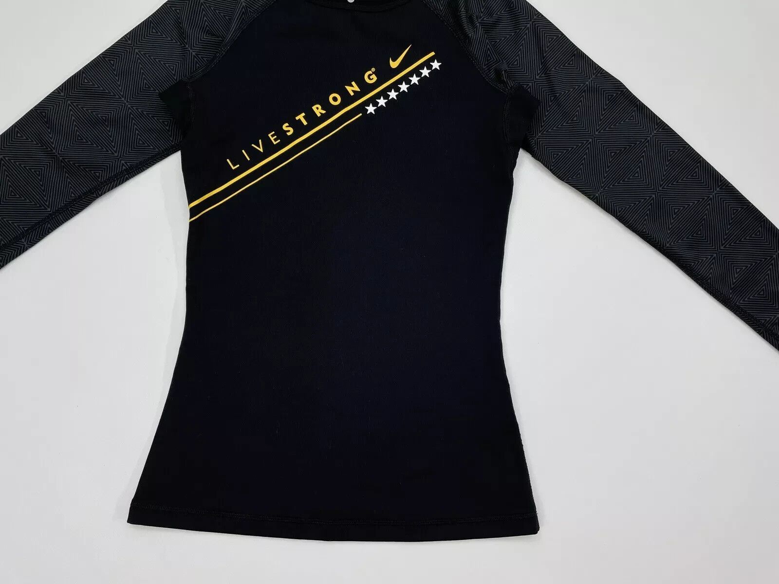 Nike Nike Pro Hyperwarm Live Strong Lance Armstrong Thermo Size XS / US 0-2 / IT 36-38 - 4 Thumbnail