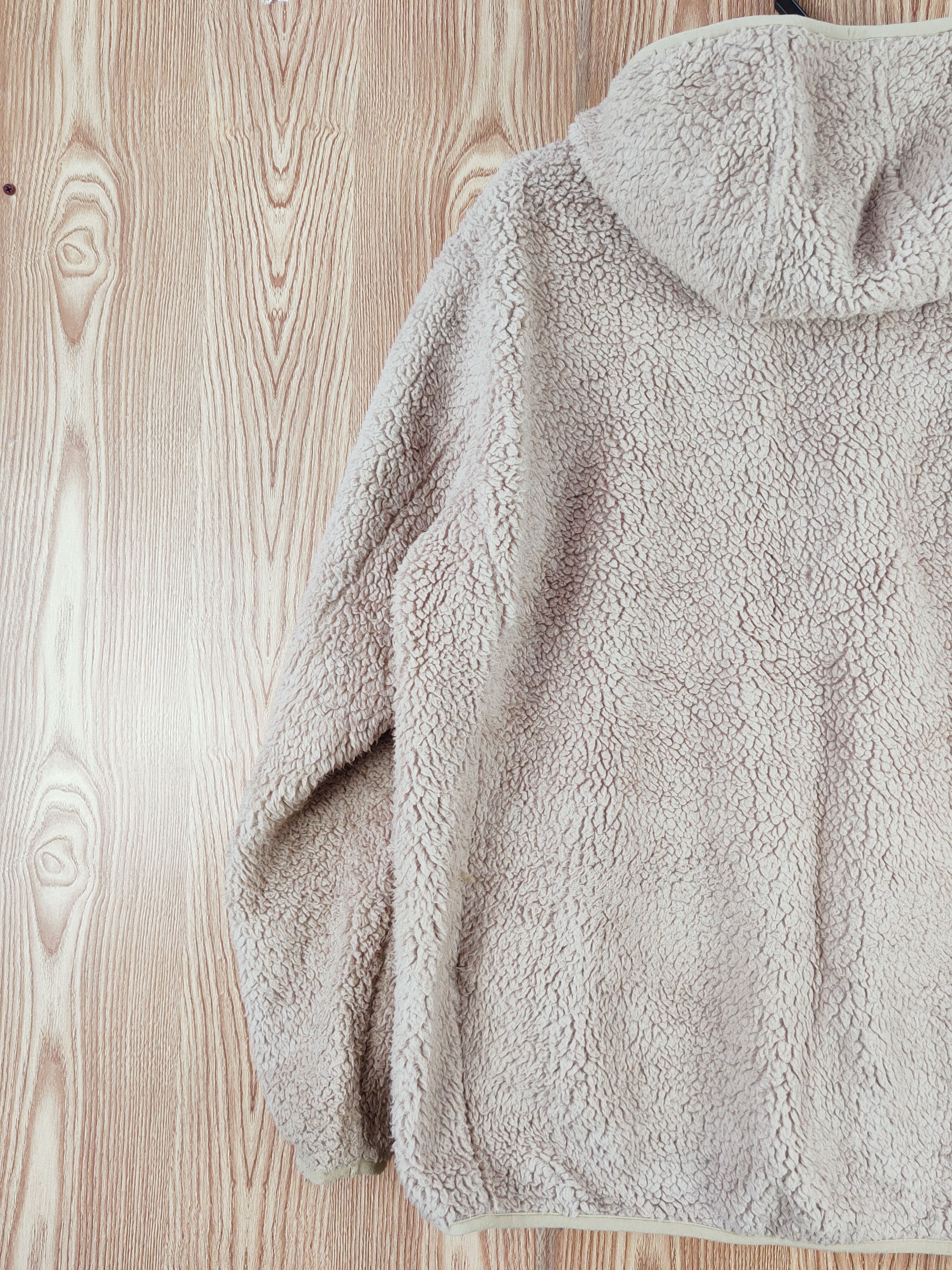 Japanese Brand Uniqlo Beige fleece Fur Knitwear Hoodie Sweaters #W725 Size US XL / EU 56 / 4 - 8 Thumbnail