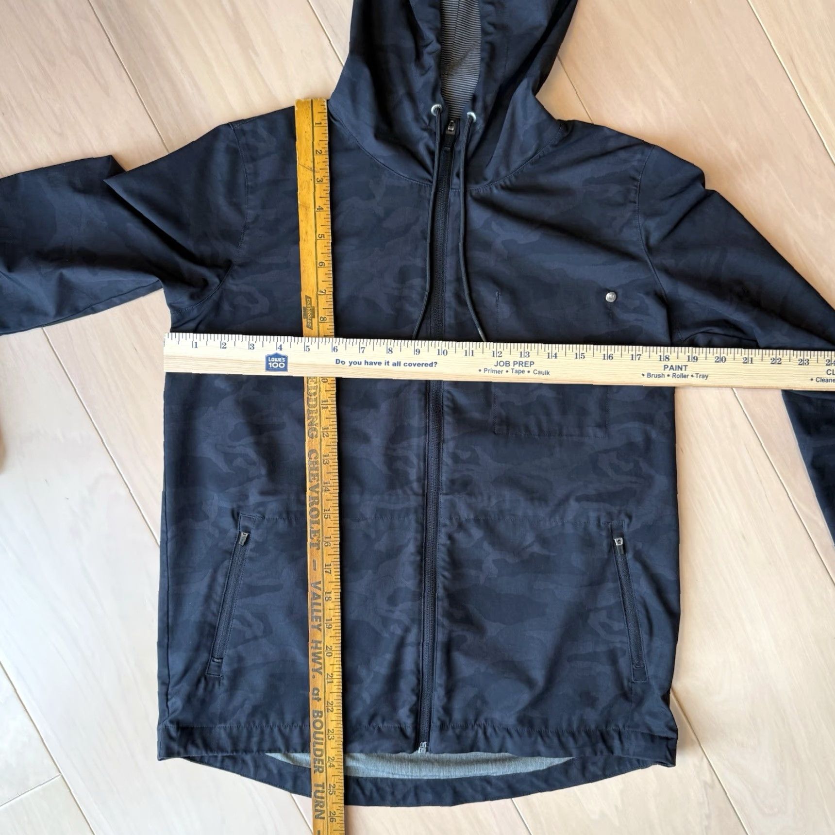 Vuori Vuori Outdoor Trainer Shell S Black Multicolor Camouflage Full Zip Windbreaker Jacket Womens Small Zip Hooded All Seasons Size S / US 4 / IT 40 - 3 Thumbnail