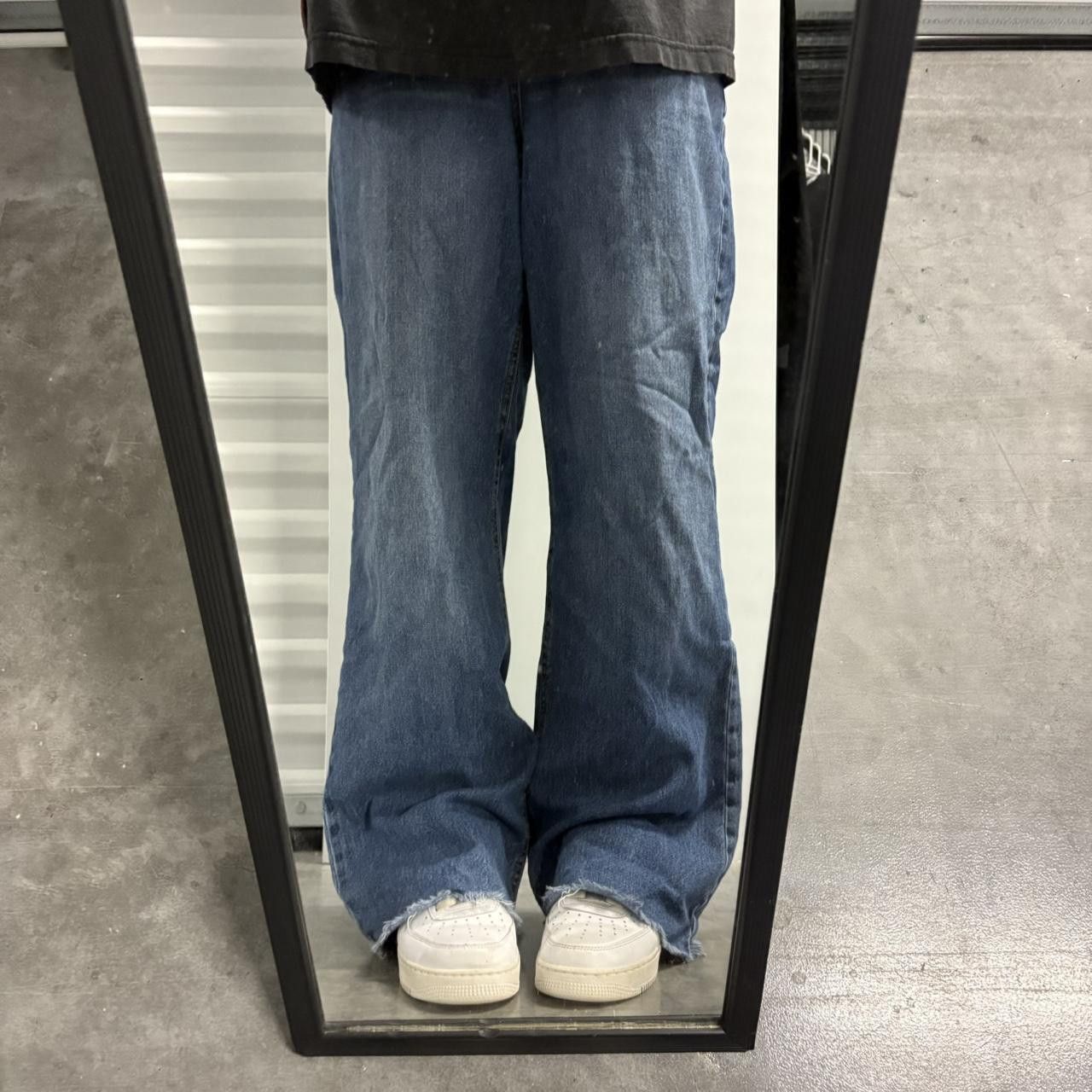 Aeropostale Crazy Vintage Y2K/2000s Super Baggy Wide Leg Medium Wash Denim Jeans! Size US 34 / EU 50 - 1 Thumbnail