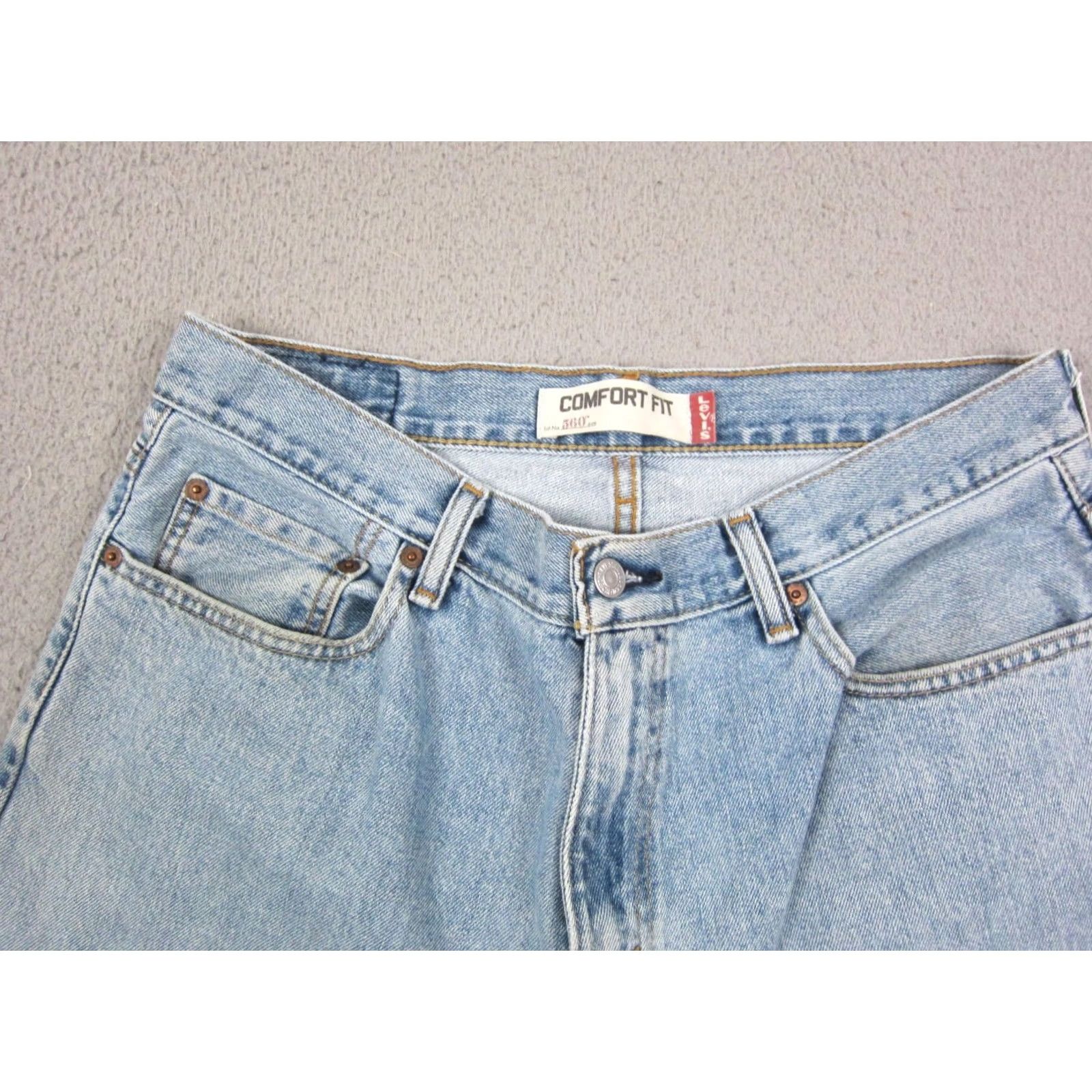 Levi's VINTAGE Levi's Jeans Mens Blue 560 Comfort Fit Straight Denim Y2K W34 L30 Size US 30 / EU 46 - 4 Thumbnail
