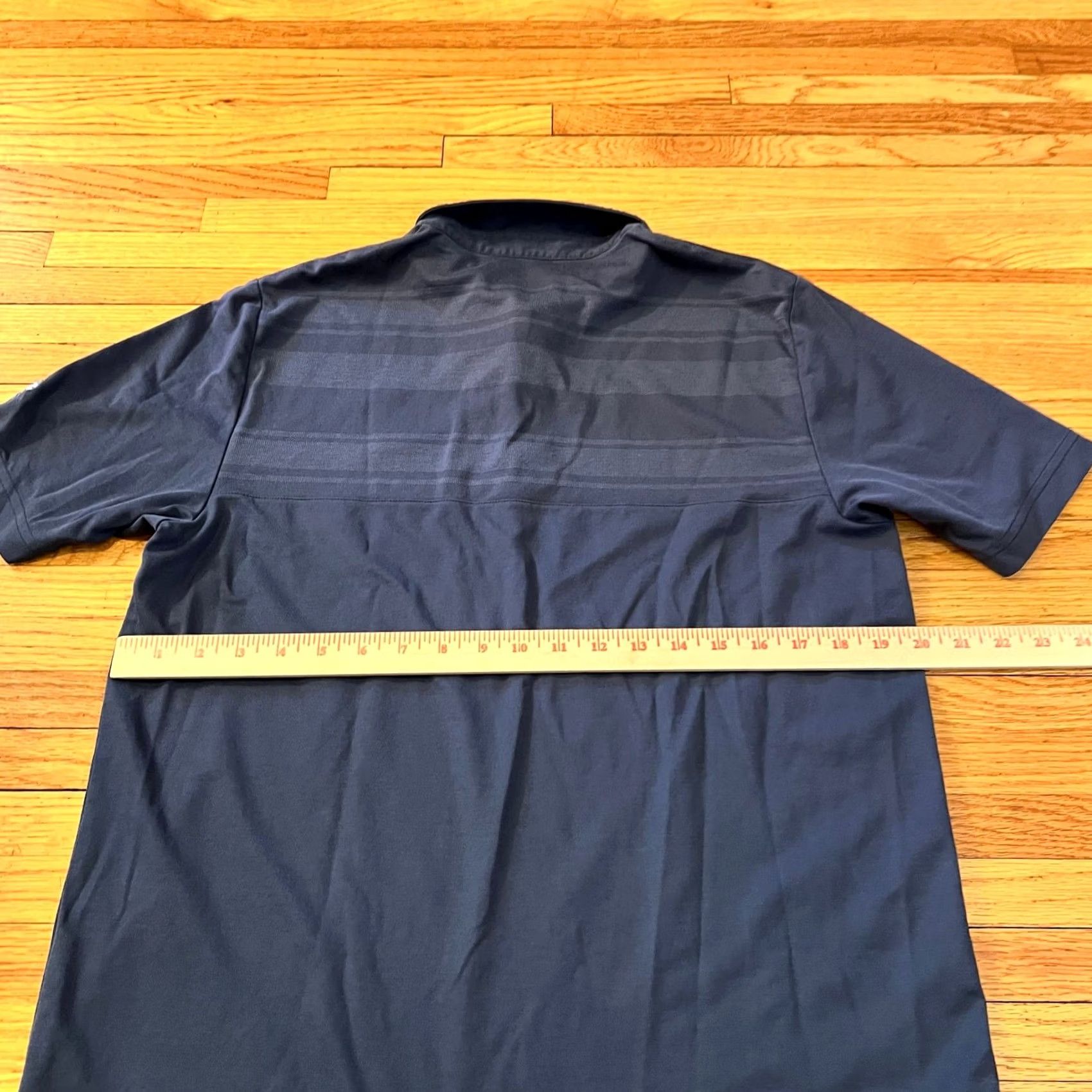 TravisMathew Travis Mathew Polo Shirt Mens Medium Blue Striped Golf Performance Shirt Size US M / EU 48-50 / 2 - 4 Thumbnail