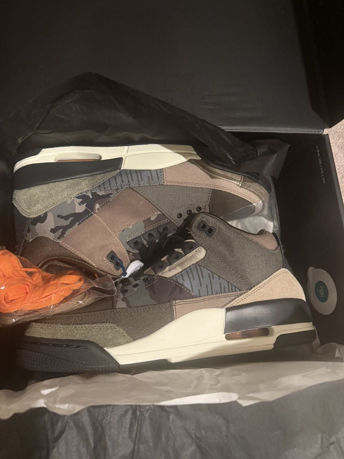 Jordan Brand air jordan 3 patchwork | retro se | dark hazel / multi color Size US 9 / EU 42 - 2 Thumbnail