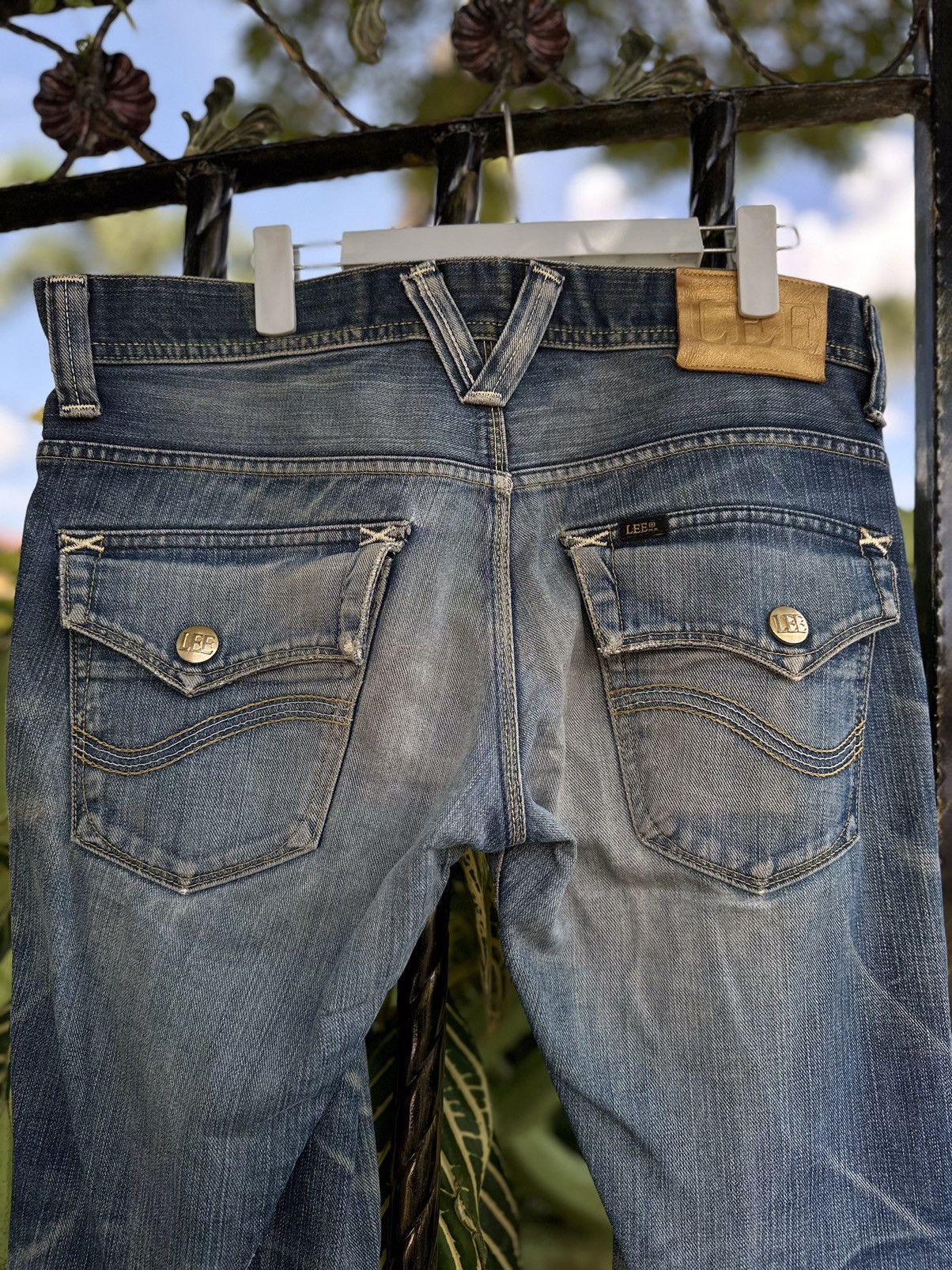Vintage 💥 Lee Flare Style💥Crazy design Lee Made In Japan Flare💥 Size US 34 / EU 50 - 10 Thumbnail