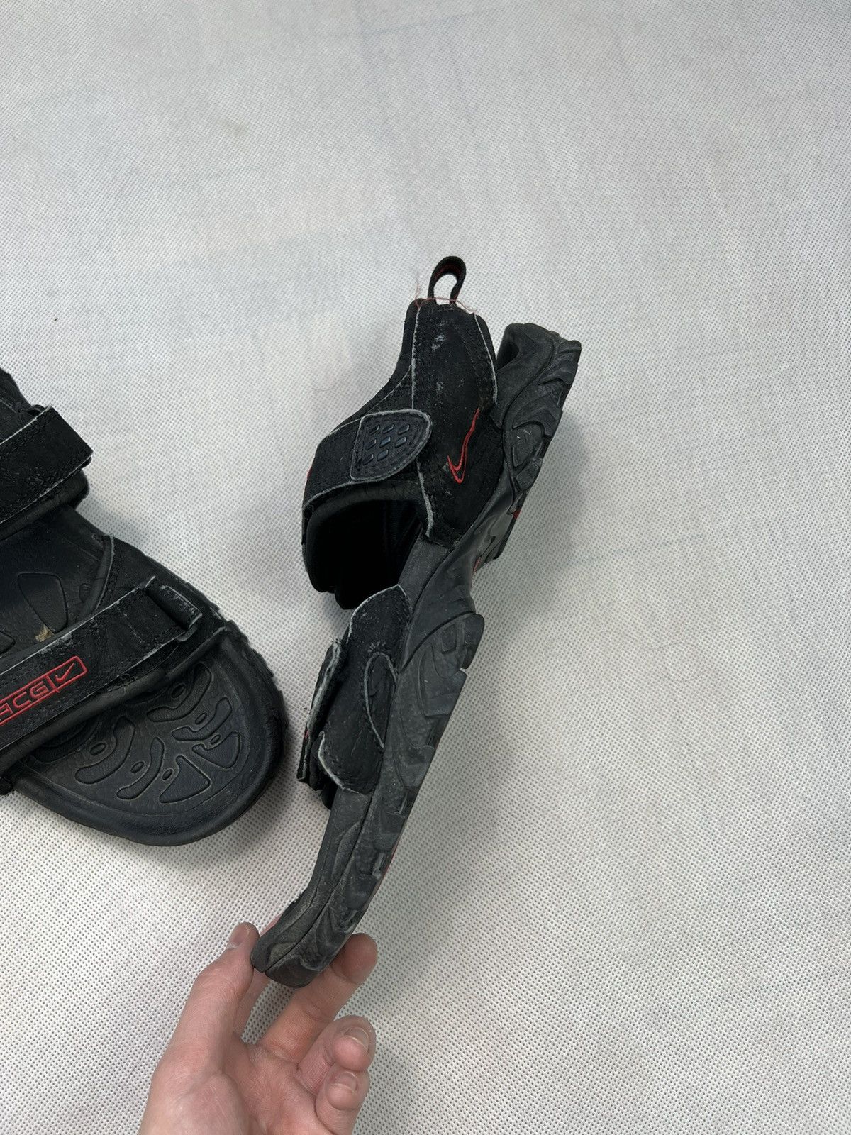 Nike × Vintage Nike ACG Straprunner Sport Water Sandals Black/Red Vintage Size US 9.5 / EU 42-43 - 5 Thumbnail