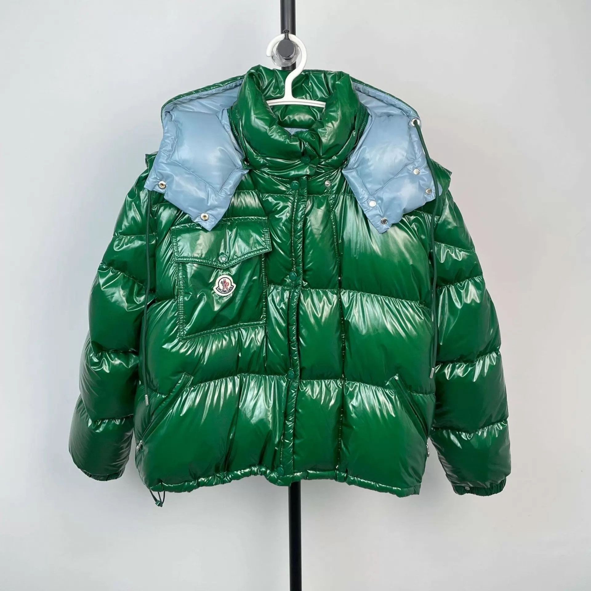 Moncler Moncler Women's Green Hooded Down Jacket Size 2 Size XS / US 0-2 / IT 36-38 - 1 Thumbnail