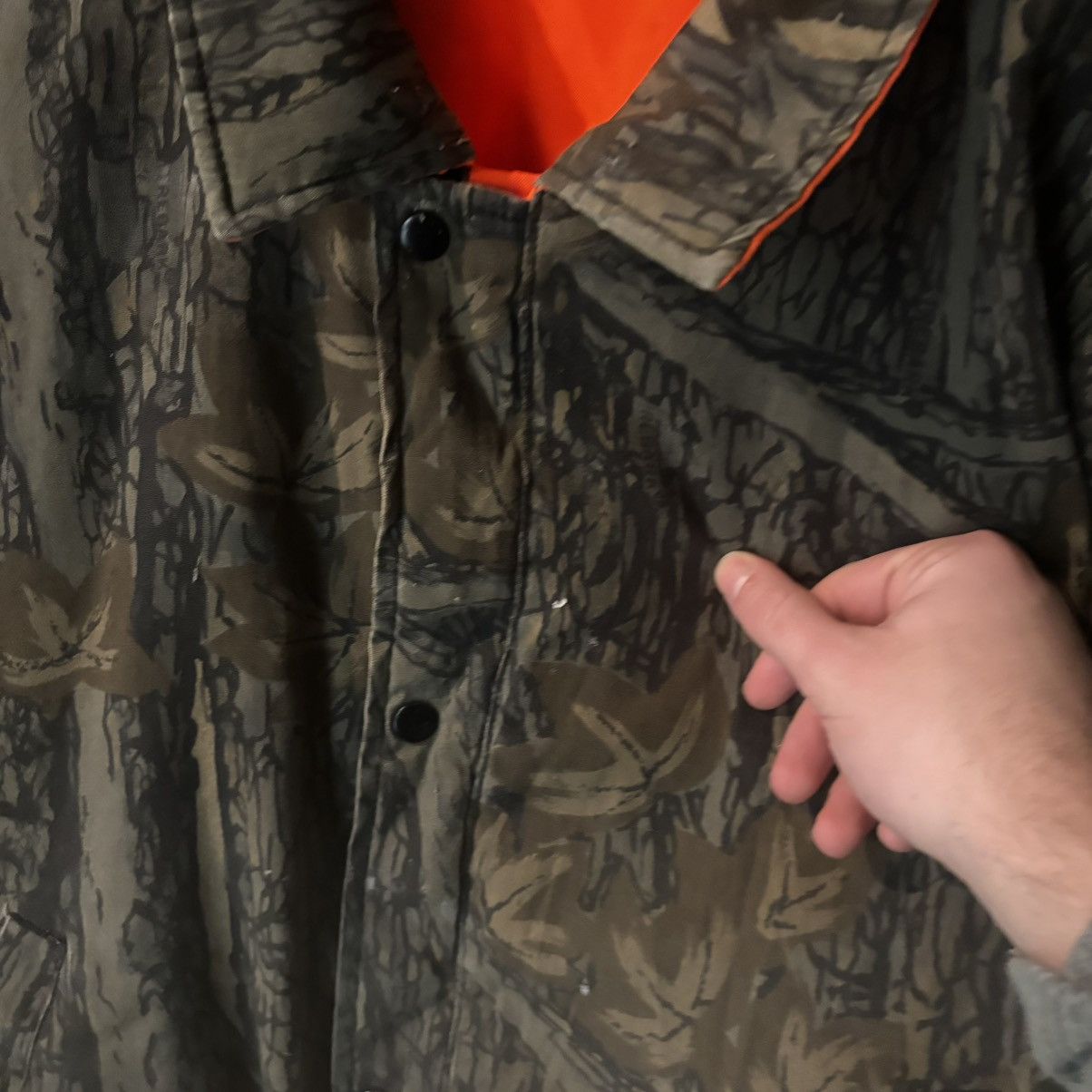 Vintage Vintage 1990s Trebark Realtree Camo Bomber Jacket Size US L / EU 52-54 / 3 - 2 Thumbnail