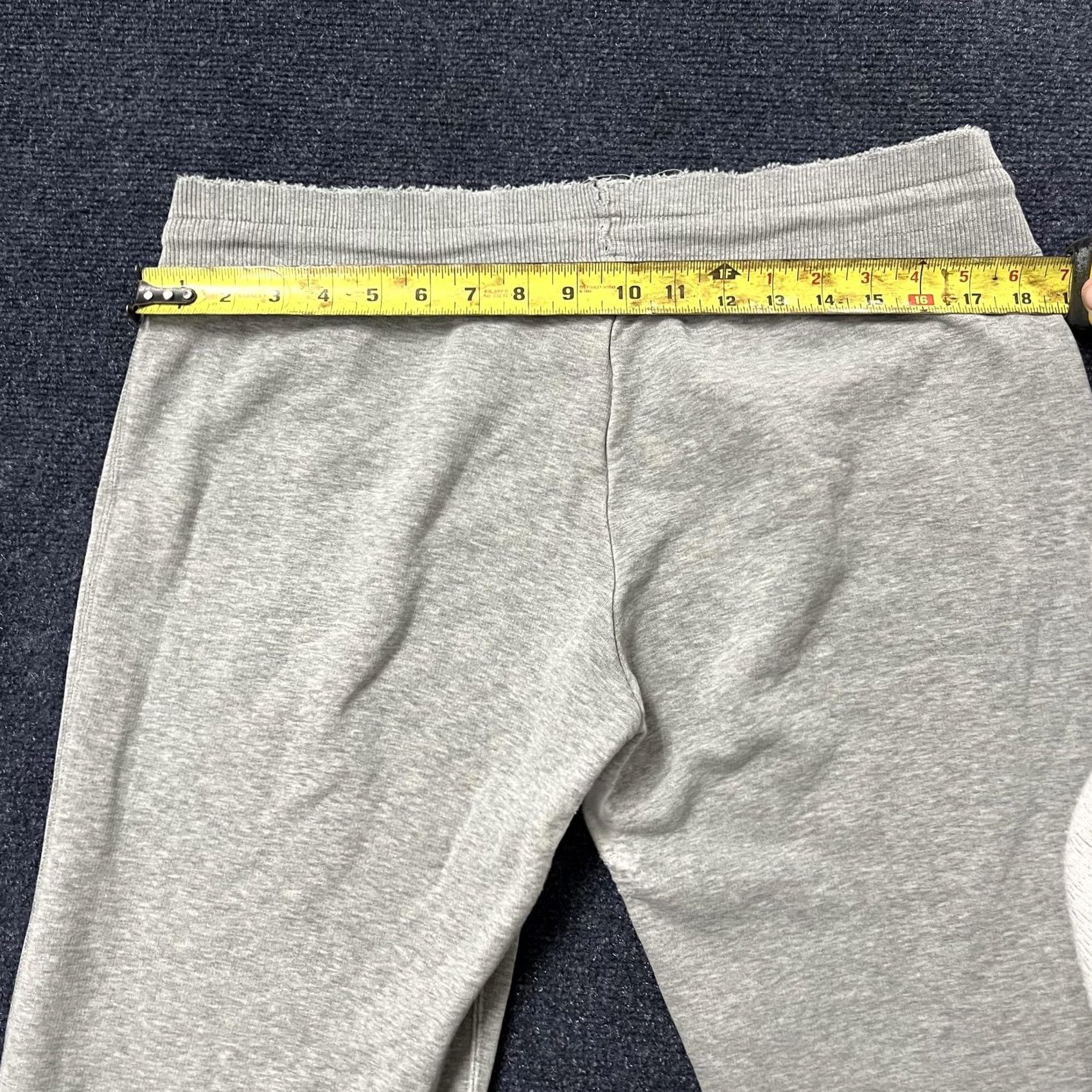 Nike Y2K Nike Sportswear Sweatpants Pants Womens Medium Gray Elastic Waist Pockets Drawstring Jogger Size 30" / US 8 / IT 44 - 3 Thumbnail