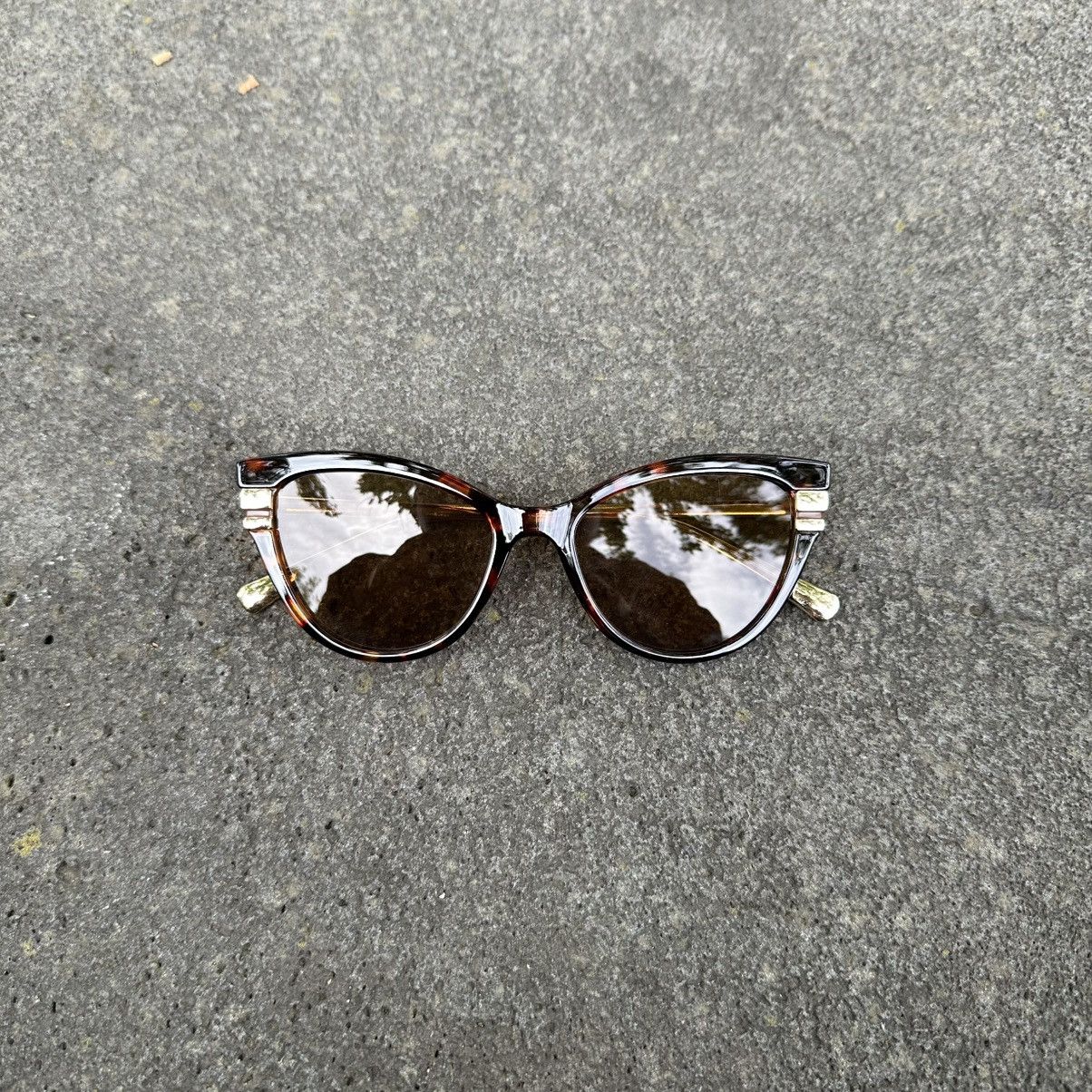 Other Y2K Unisex Sunglasses Retro Fashion Shades KLS947-01 Size ONE SIZE - 1 Thumbnail